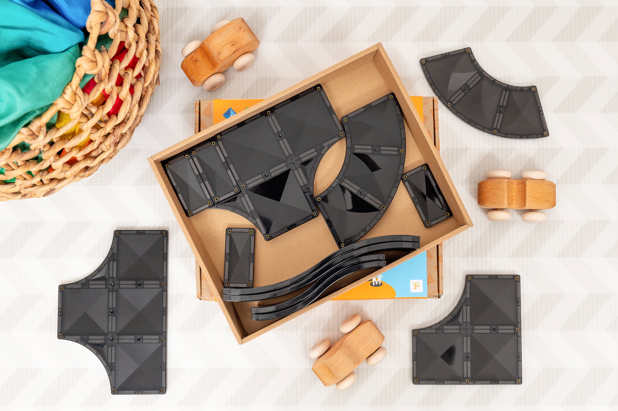 Connetix - Ramps and Intersections Pack - 16 Piece Creative Roads Magnetic Tiles - Connetix - littleyoyo.ca