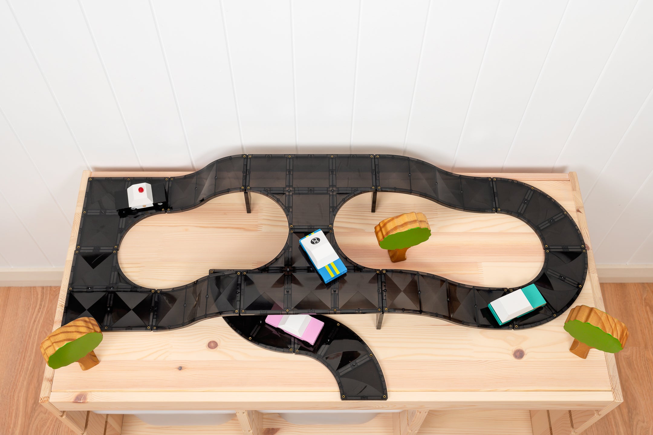 Connetix - Ramps and Intersections Pack - 16 Piece Creative Roads Magnetic Tiles - Connetix - littleyoyo.ca