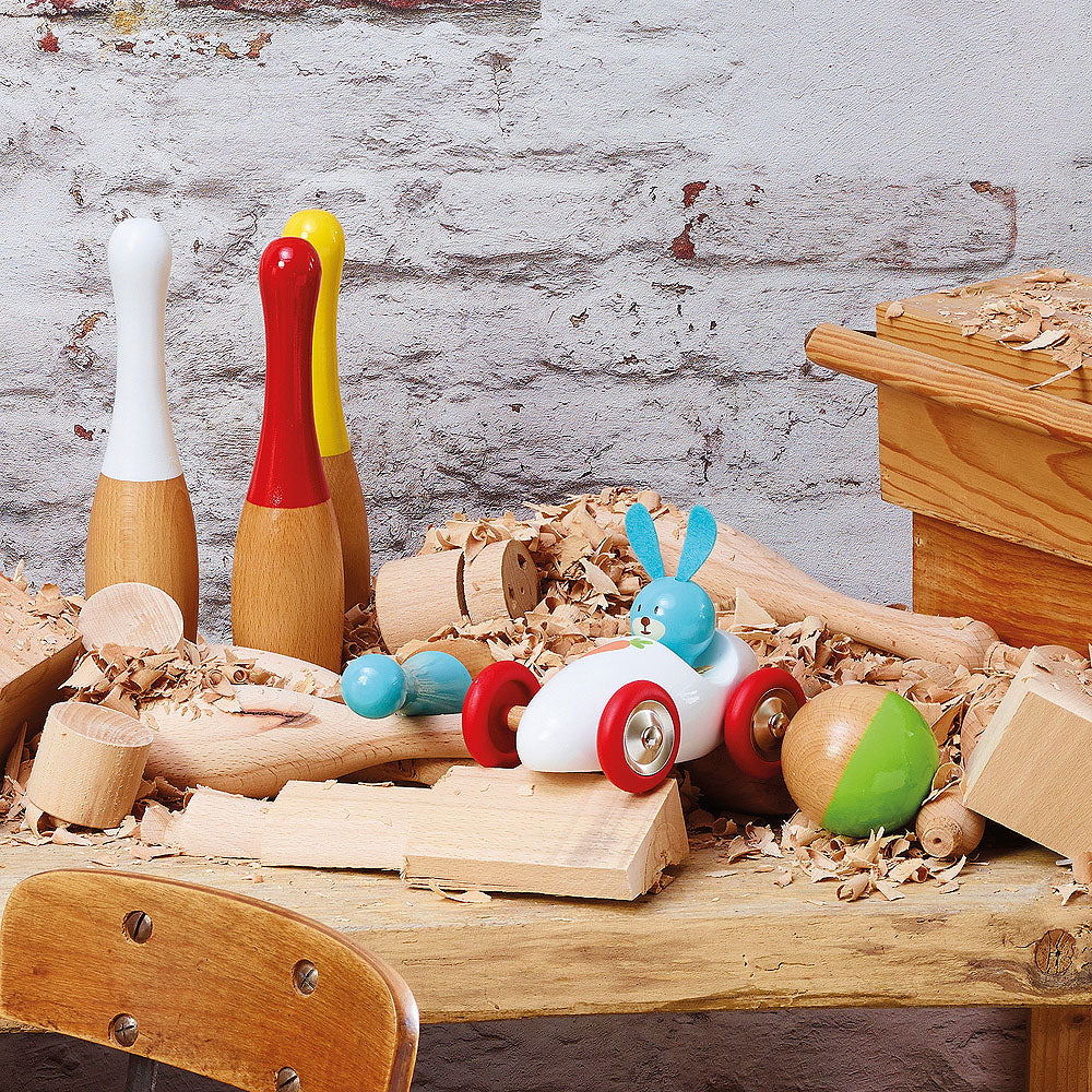 Vilac - Car with Raoul the Rabbit - Vilac - littleyoyo.ca