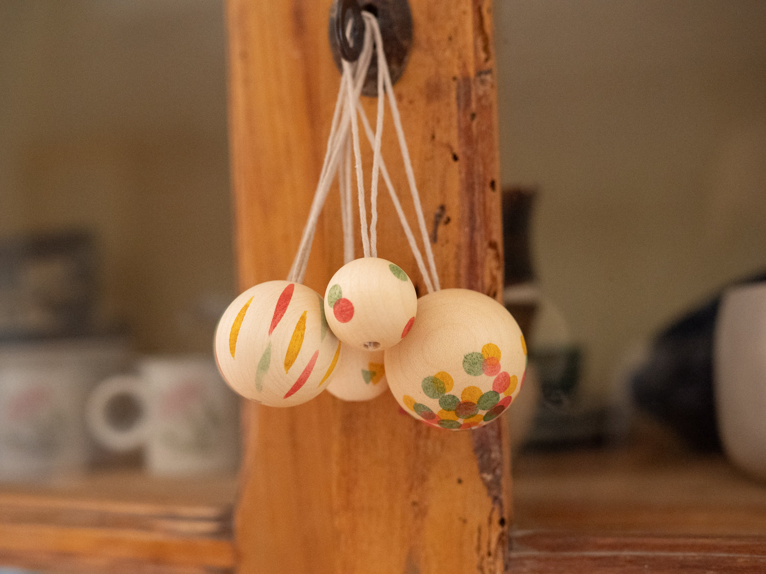 Grapat - Wood Christmas Ornament - Grapat - littleyoyo.ca