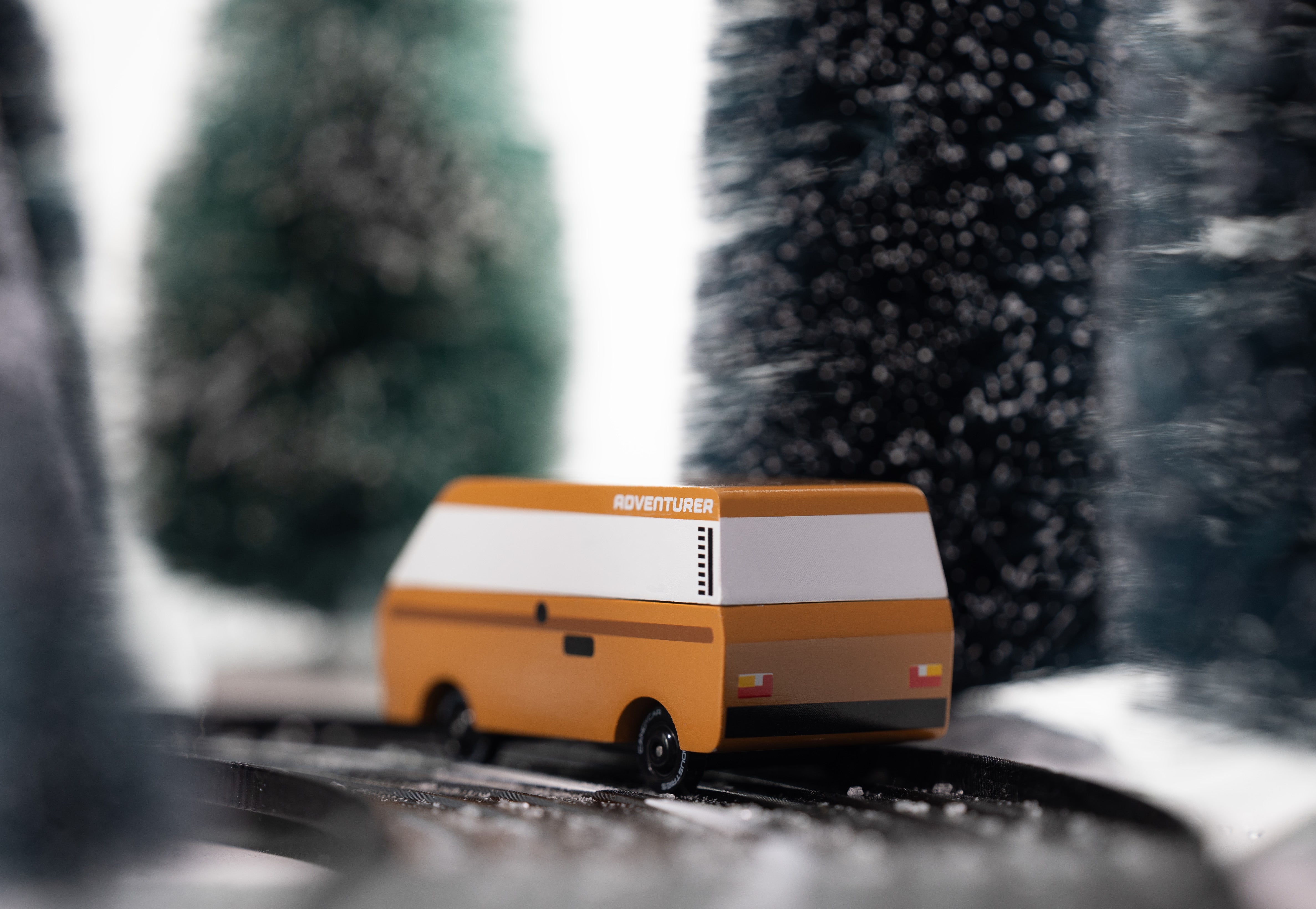 Candylab - Candyvan VW Brown Adventurer - Candylab - littleyoyo.ca