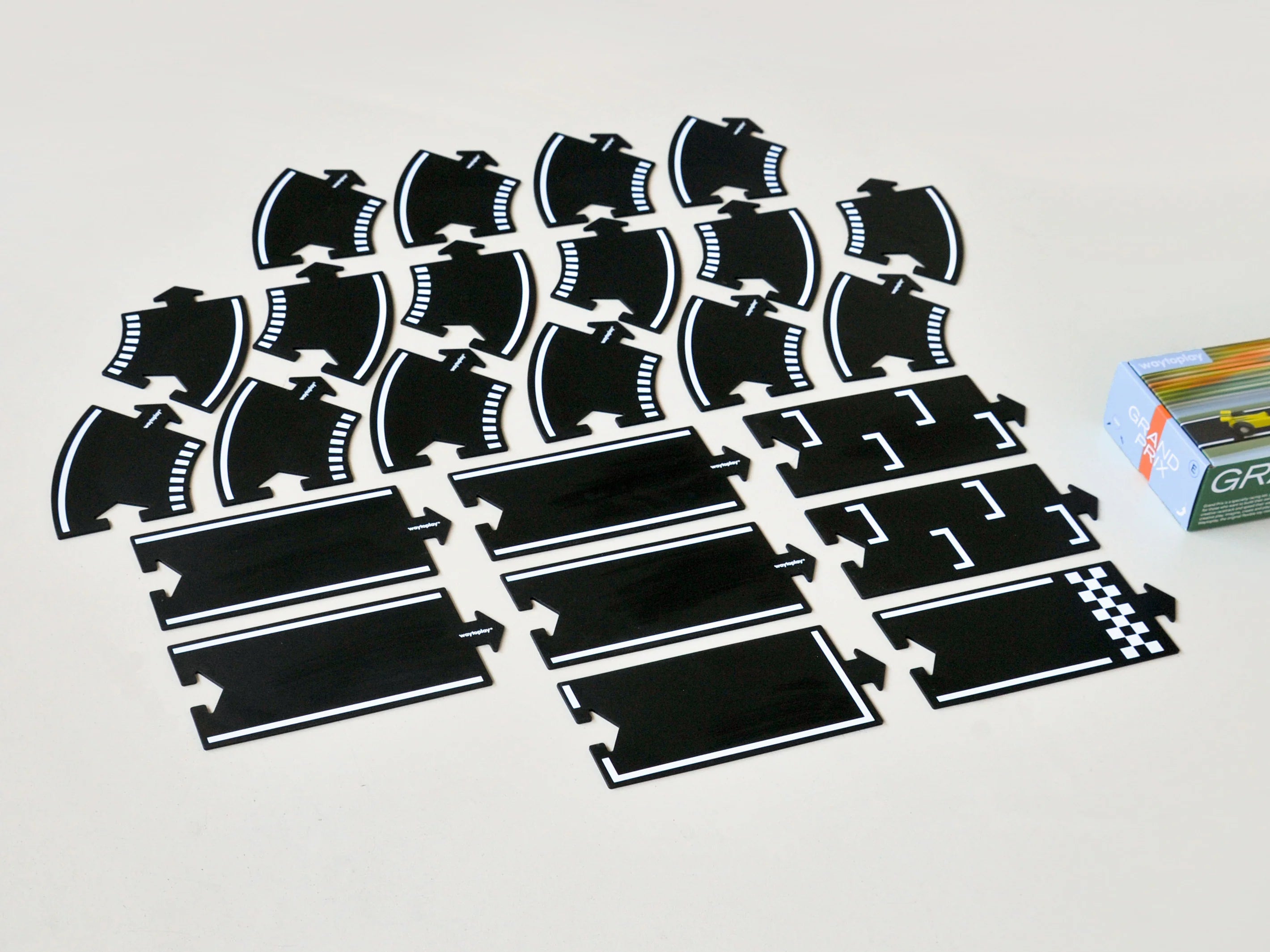 Waytoplay - Grand Prix - 24 Pieces - Waytoplay - littleyoyo.ca