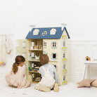 Le Toy Van - Palace Wooden Dollhouse - Le Toy Van - littleyoyo.ca