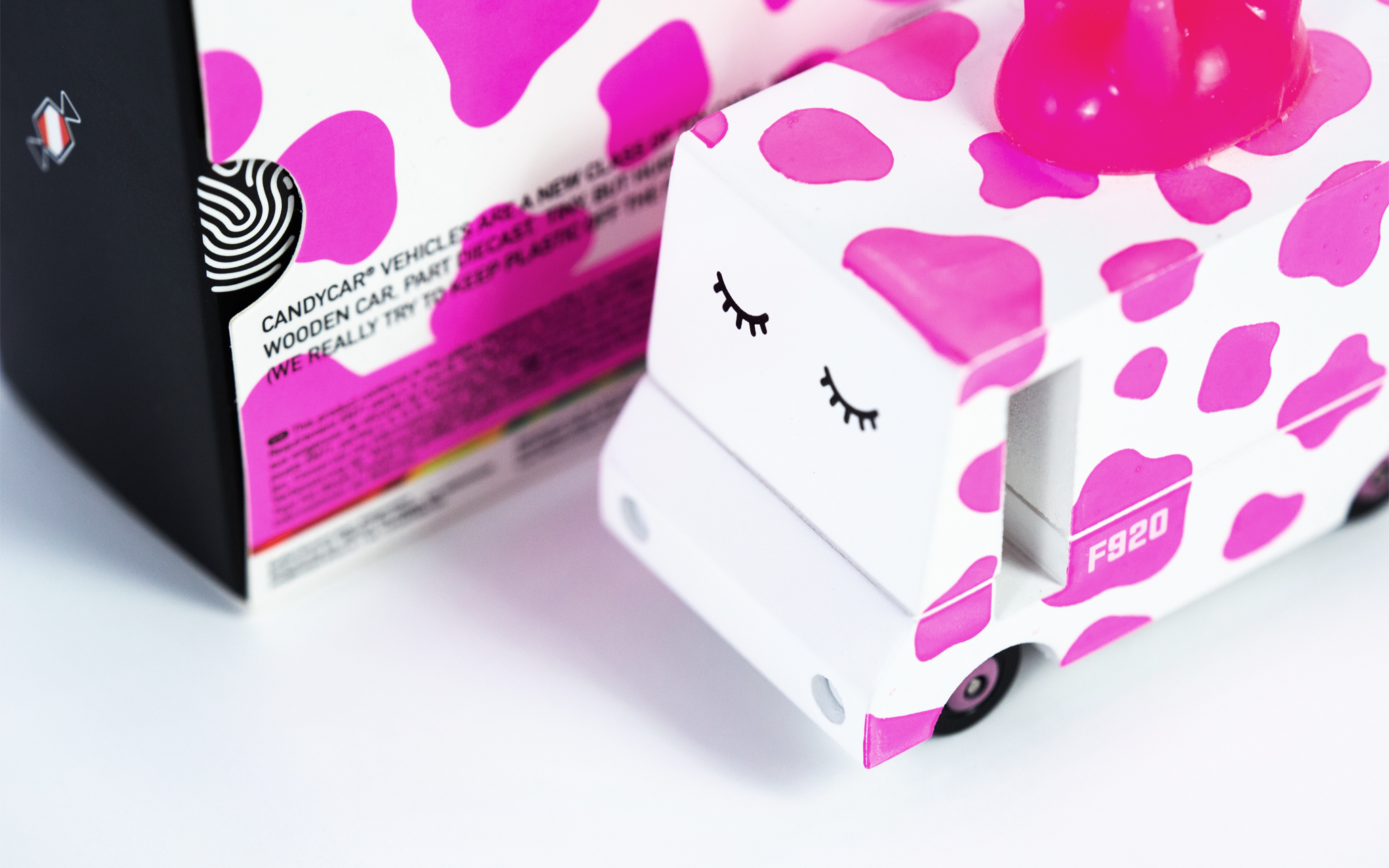 Candylab - Candyvan Strawberry Moo Milk Van - Candylab - littleyoyo.ca