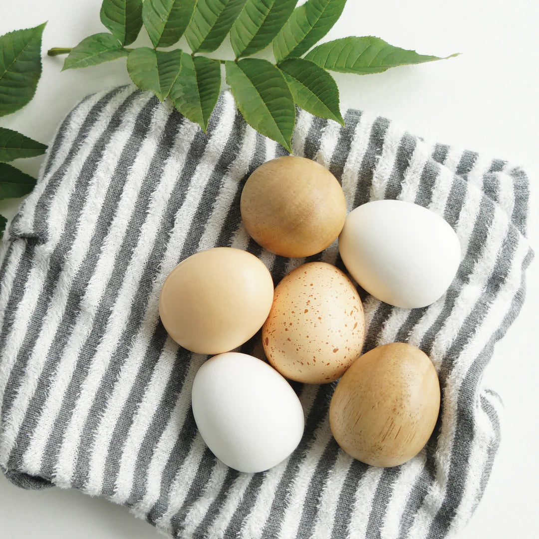 Le Toy Van - Farm Eggs Wooden Market Crate - Le Toy Van - littleyoyo.ca