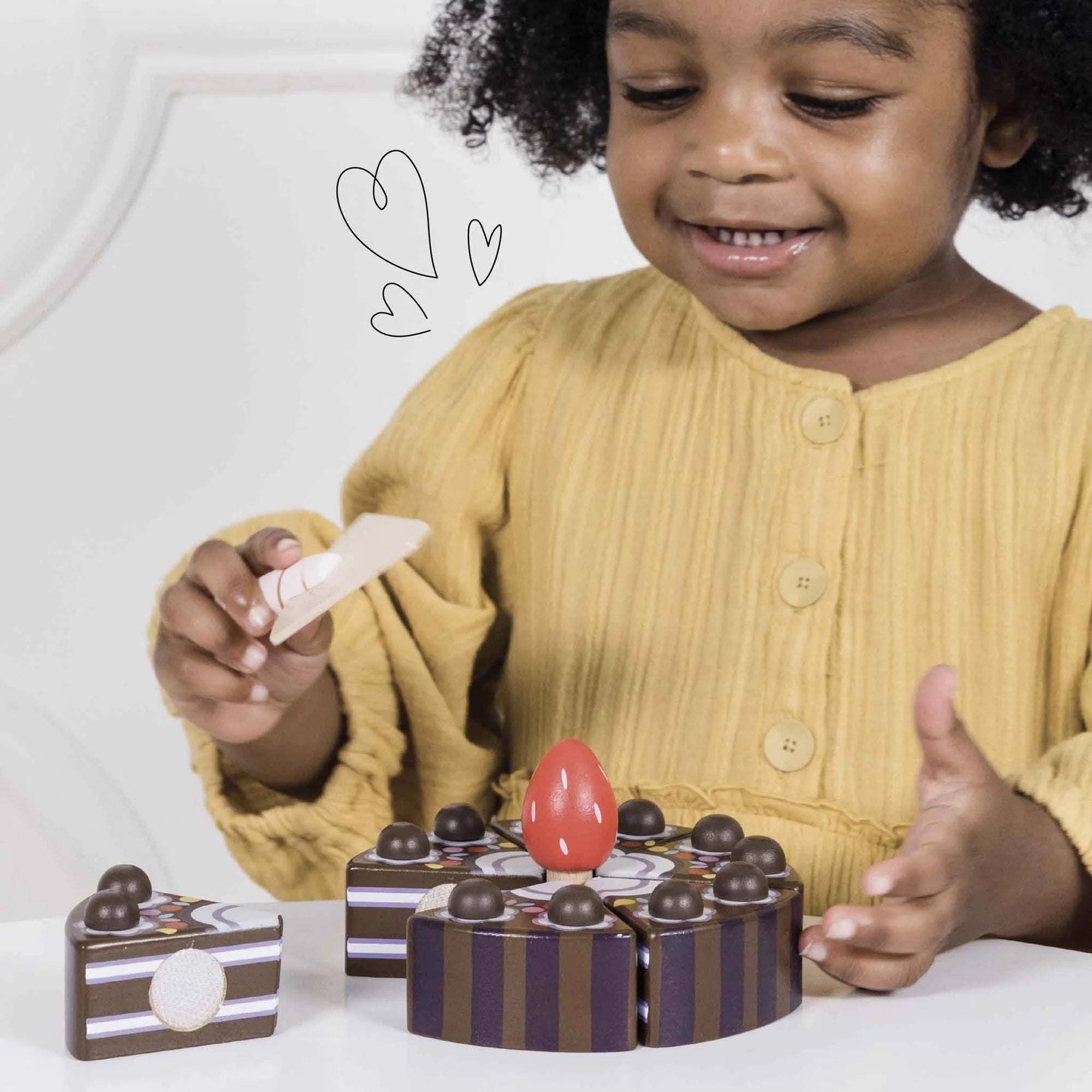 Le Toy Van - Chocolate Gateau Sliceable Cake - Le Toy Van - littleyoyo.ca