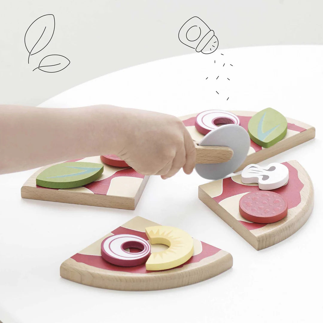 Le Toy Van - Pizza & Toppings with Slice Cutter - Le Toy Van - littleyoyo.ca