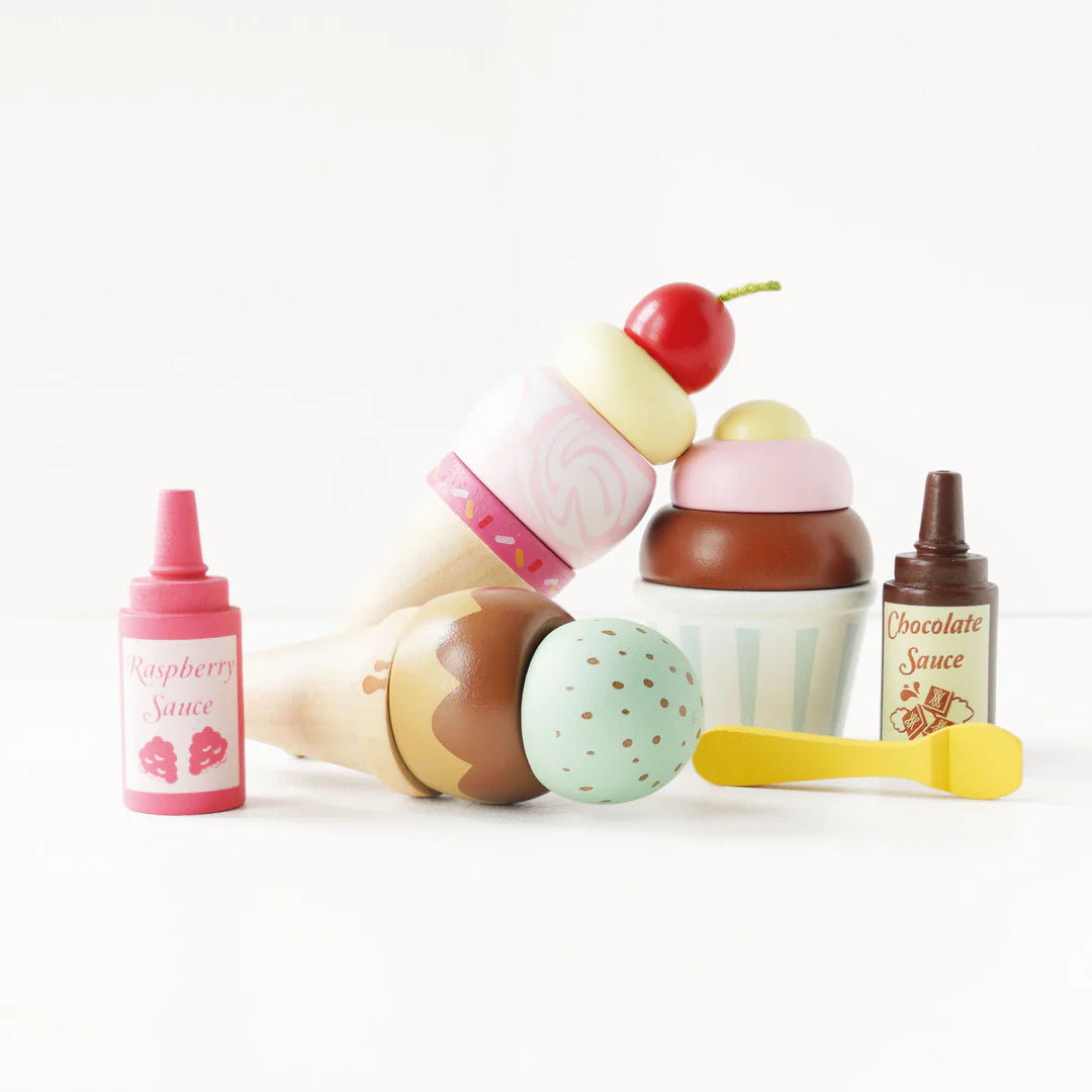 Le Toy Van - Wooden Ice Cream Stand & Toppings - Le Toy Van - littleyoyo.ca