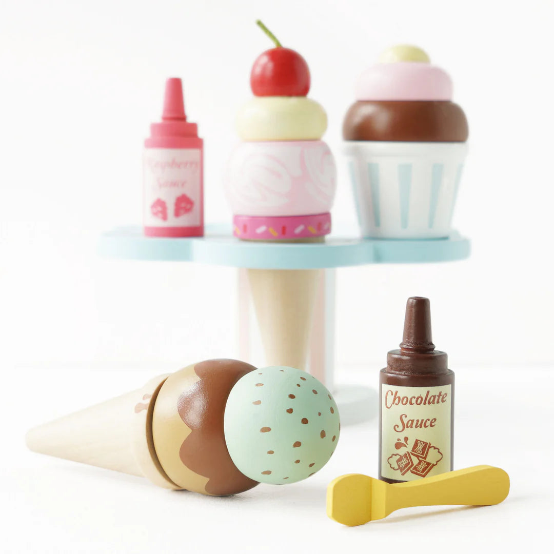 Le Toy Van - Wooden Ice Cream Stand & Toppings - Le Toy Van - littleyoyo.ca