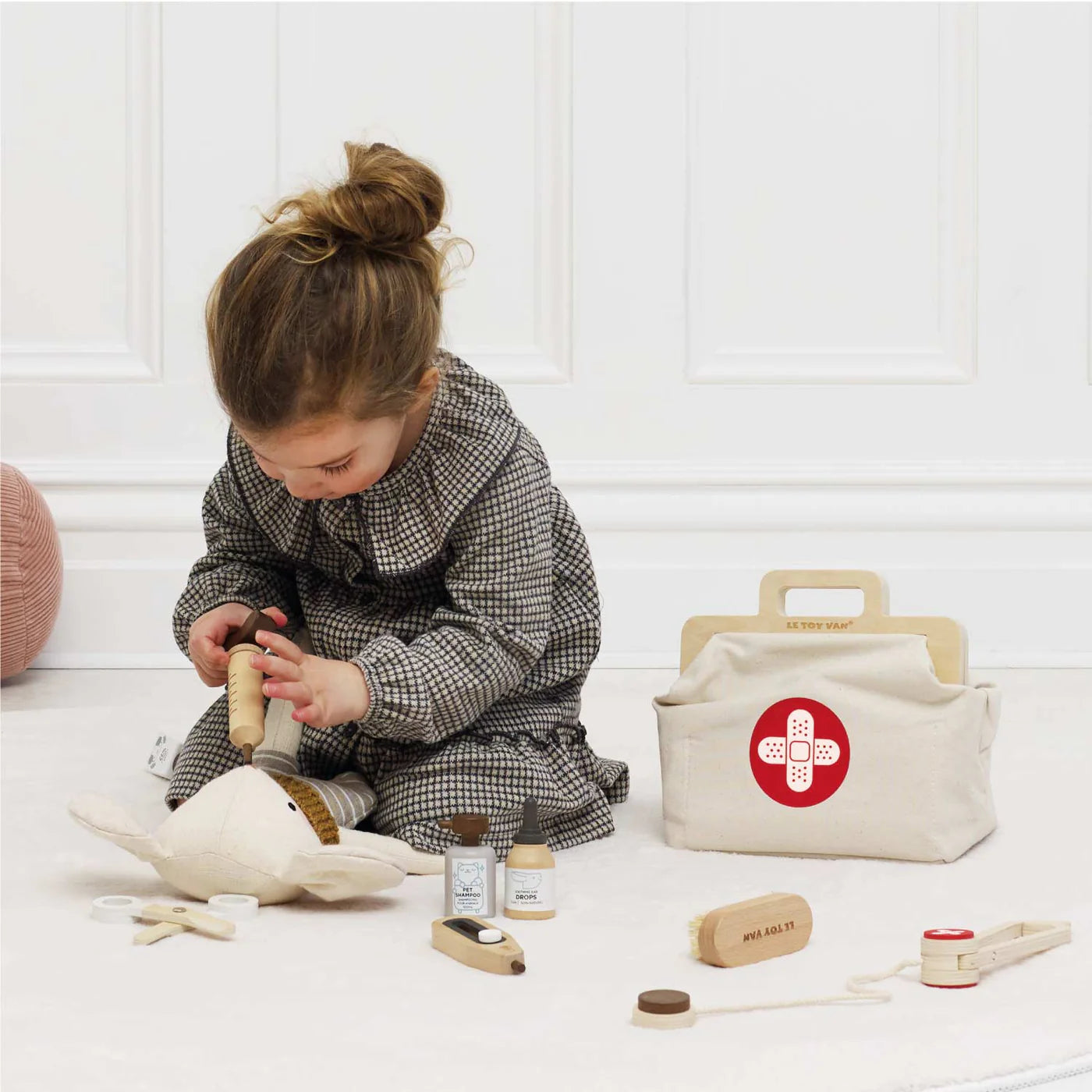Le Toy Van -Animal Vet Set - Le Toy Van - littleyoyo.ca