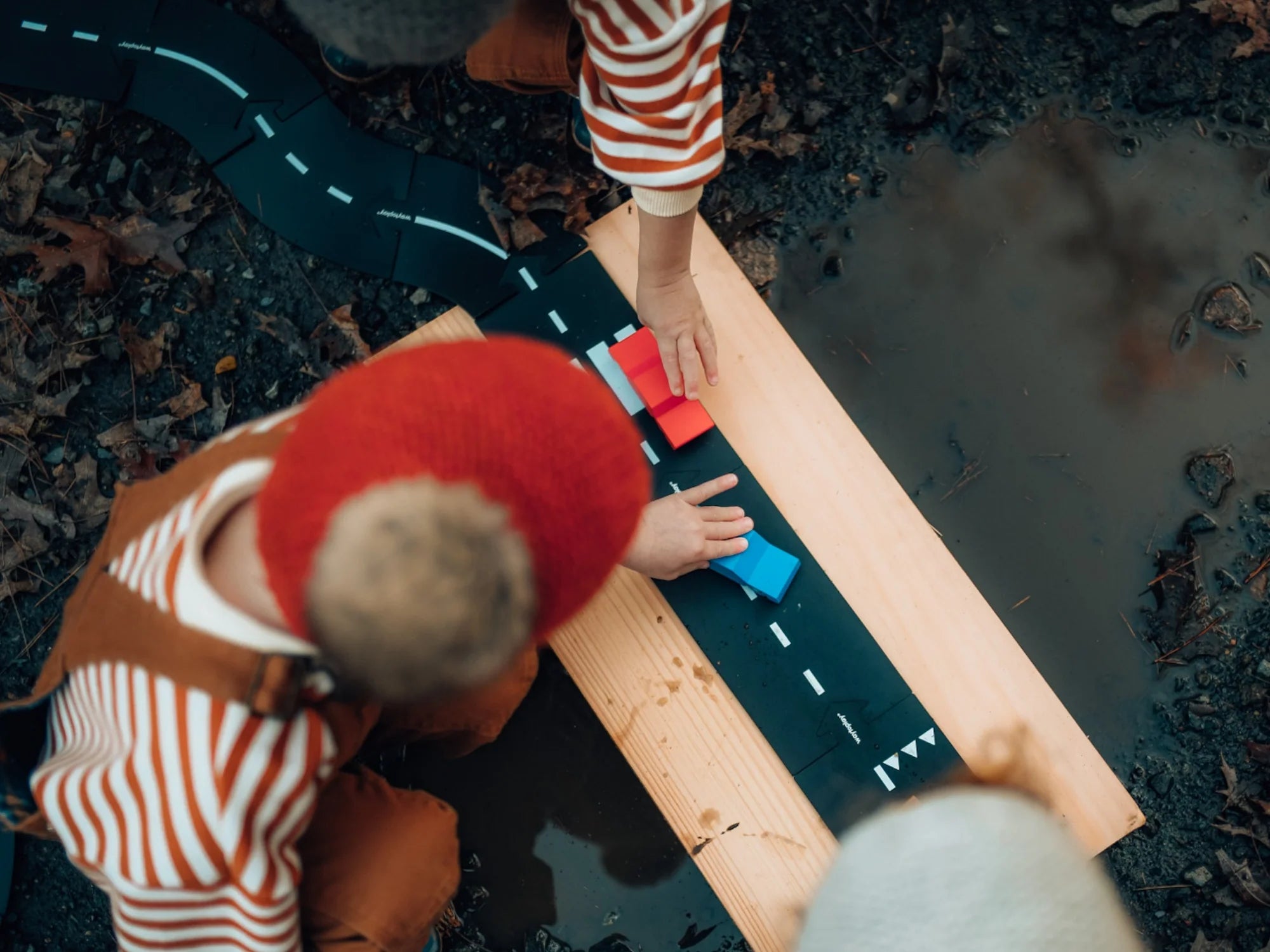 Waytoplay - King of the Road With Cars - Waytoplay - littleyoyo.ca