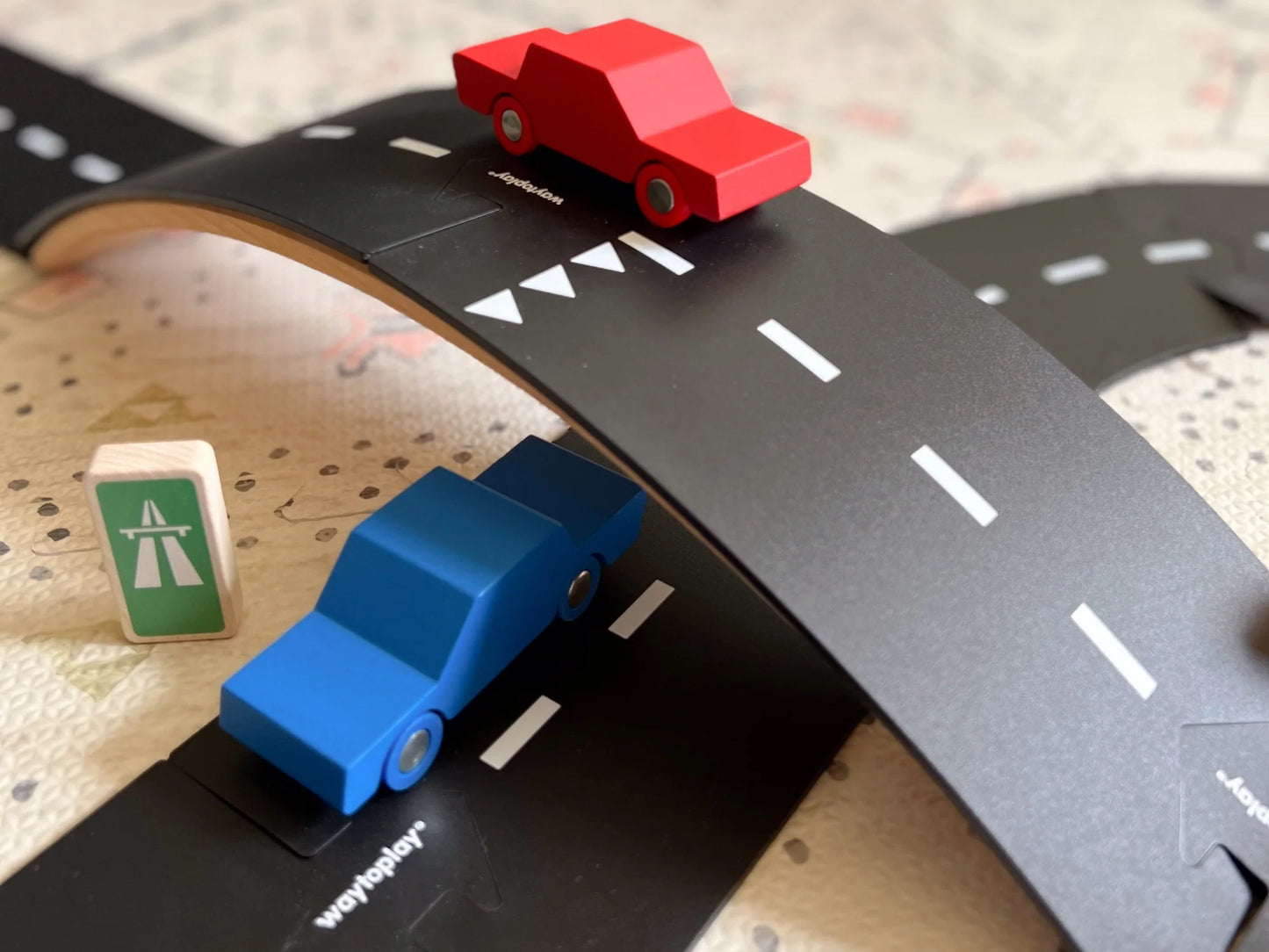 Waytoplay - King of the Road With Cars