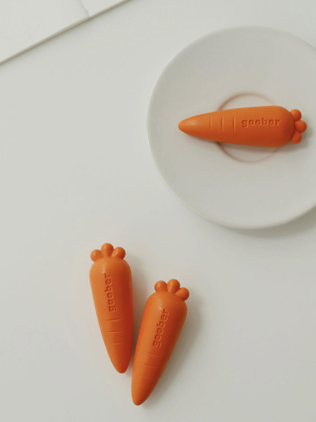 Goober - Farm Crayons - Goober - littleyoyo.ca