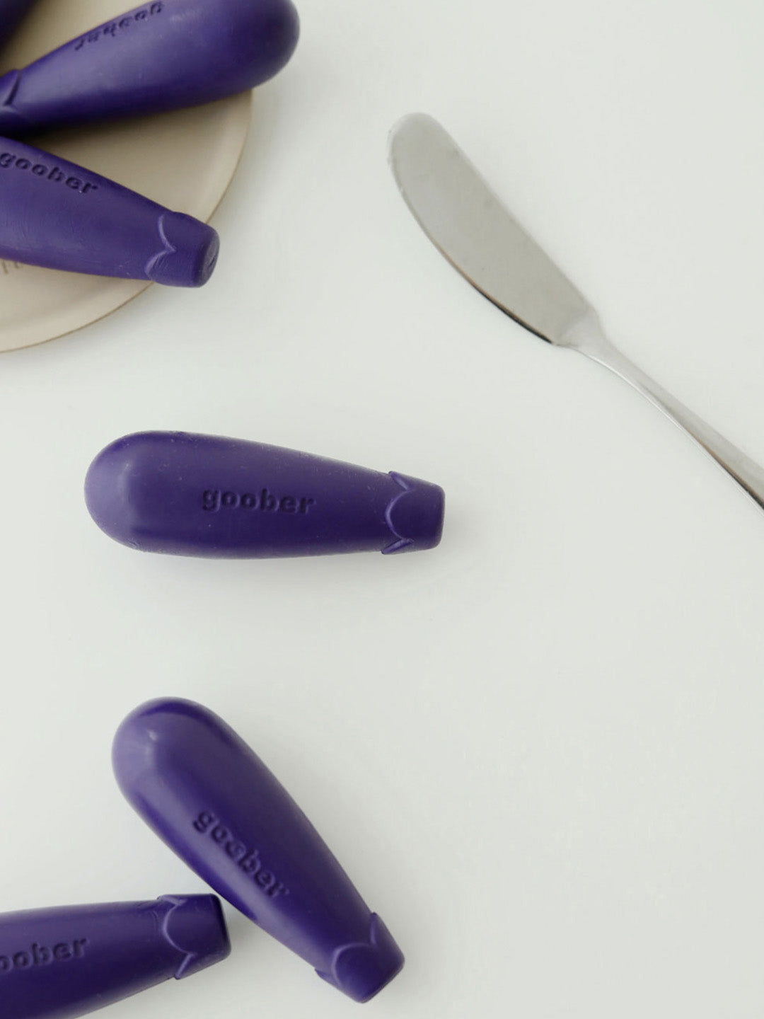 Goober - Farm Crayons - Goober - littleyoyo.ca