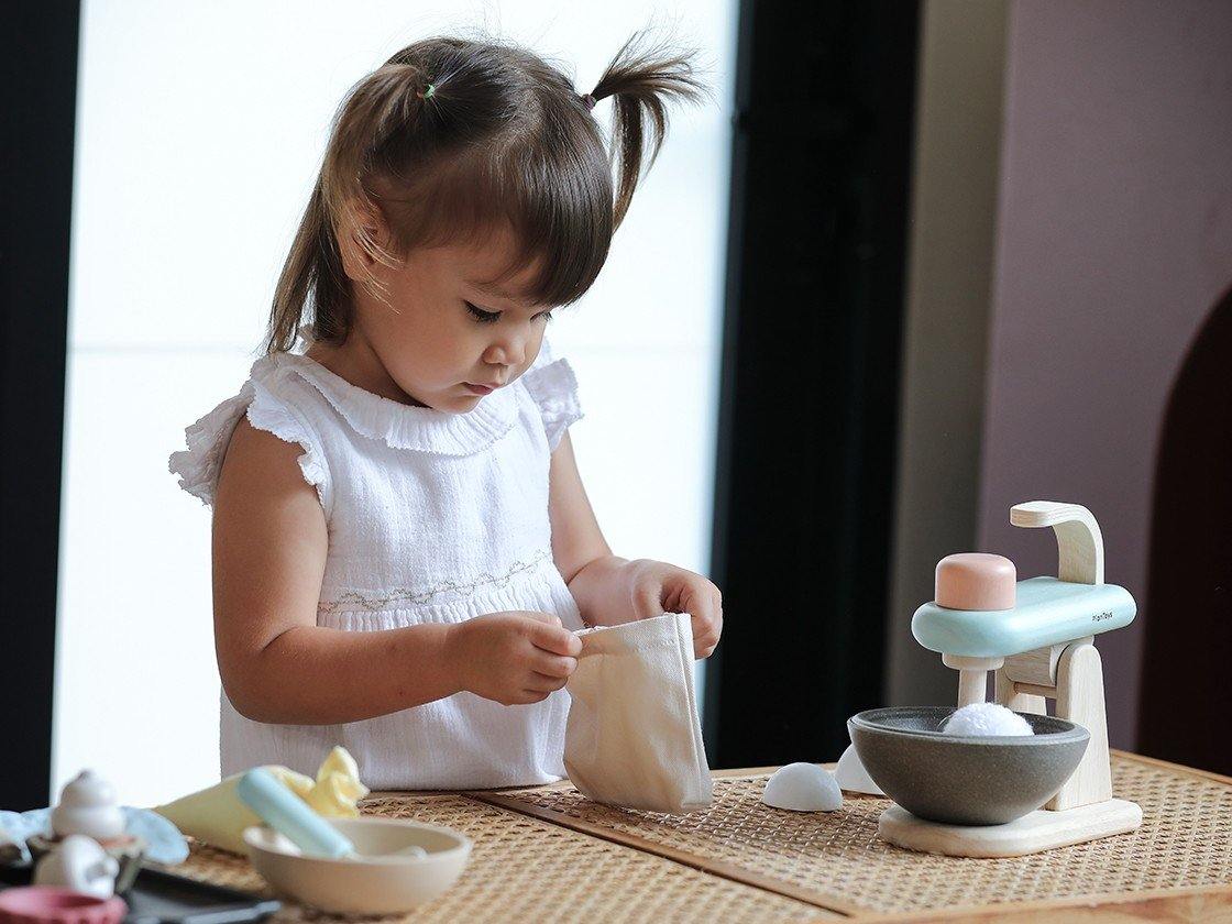 PlanToys - Stand Mixer Set - PlanToys - littleyoyo.ca