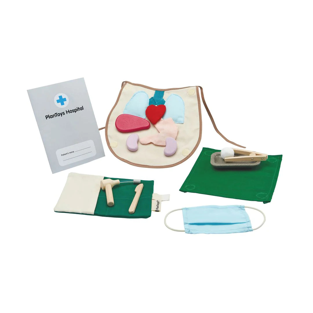 PlanToys - Surgeon Play Set - PlanToys - littleyoyo.ca