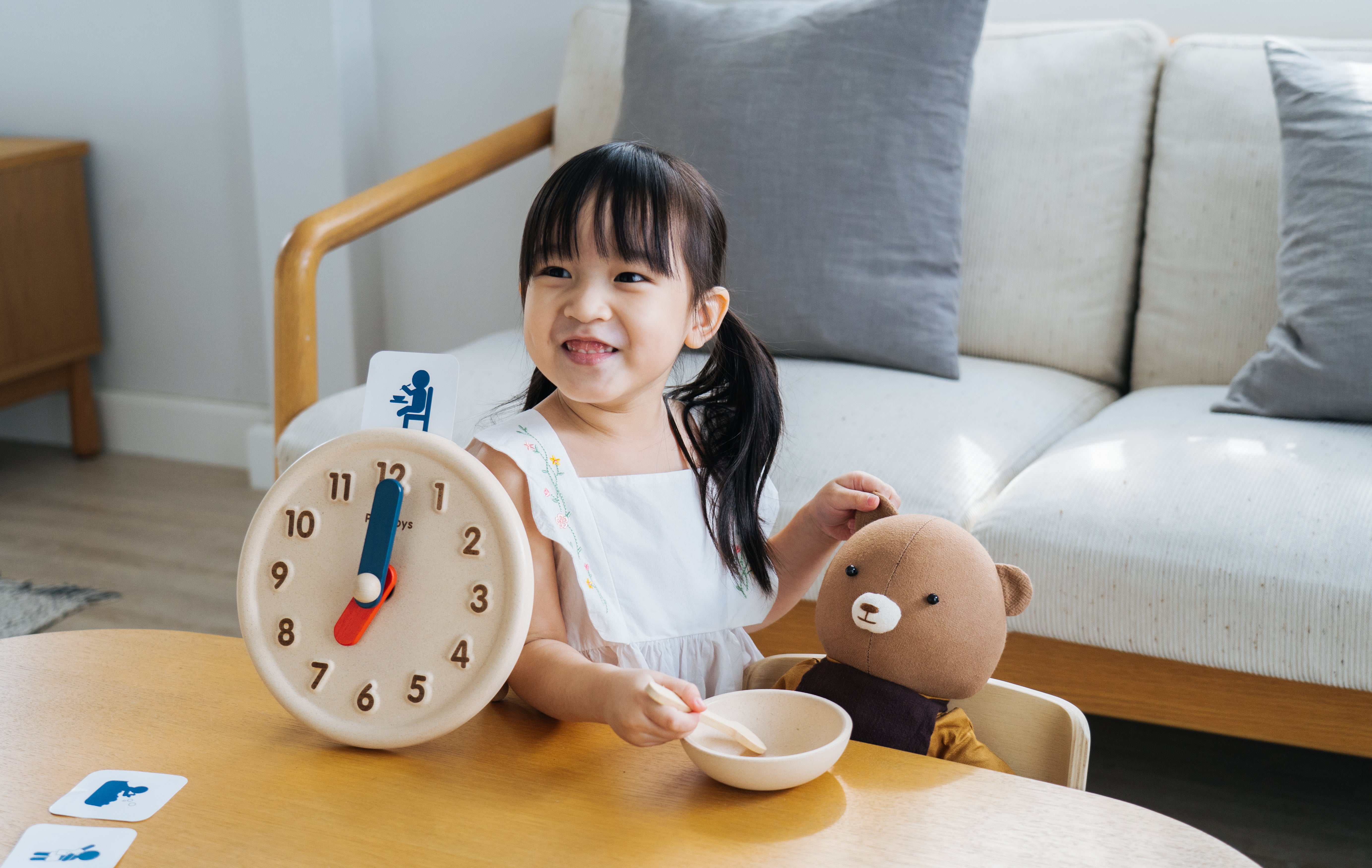 PlanToys - Active Clock - PlanToys - littleyoyo.ca