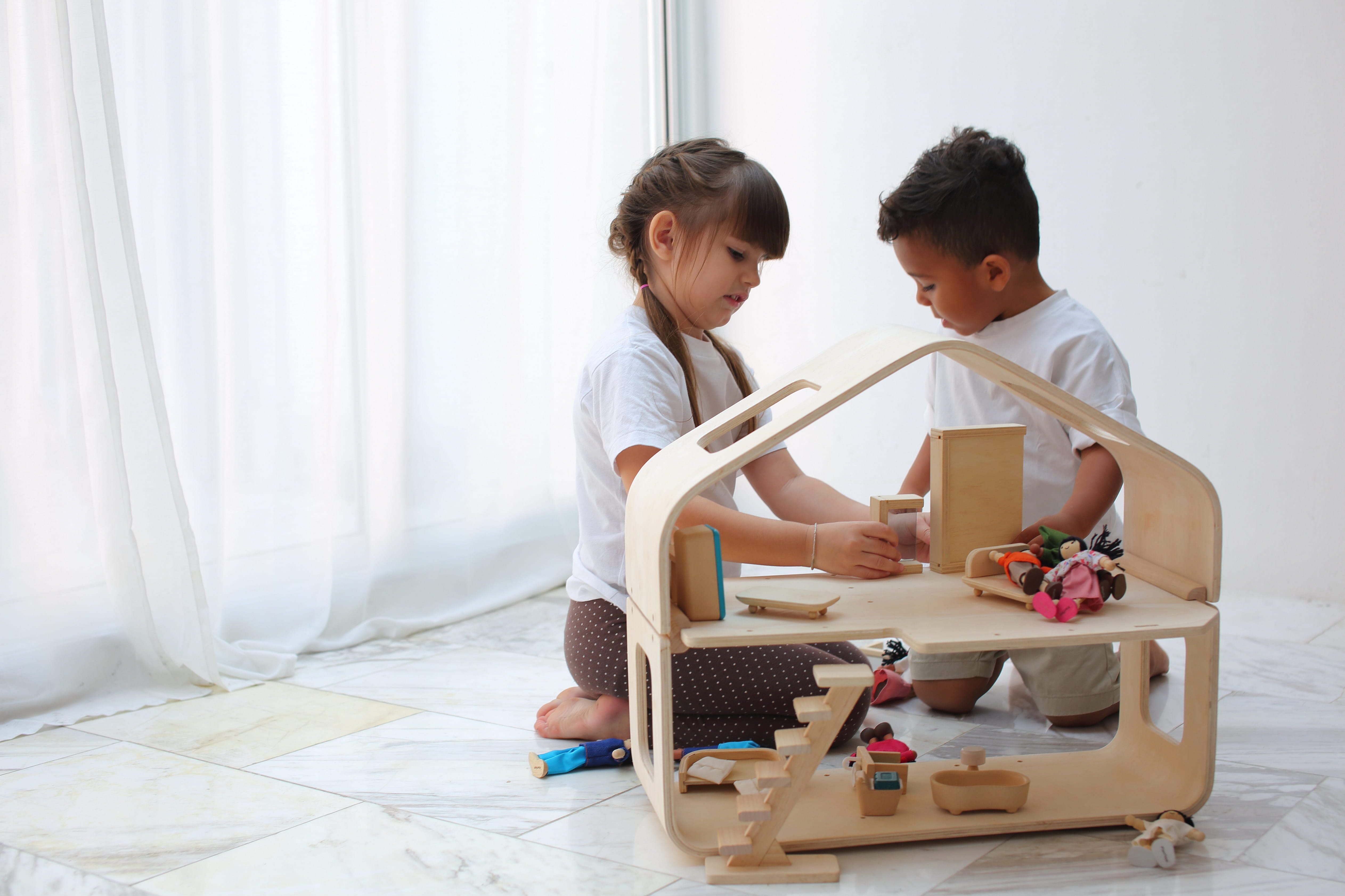 PlanToys - Contemporary Dollhouse - PlanToys - littleyoyo.ca