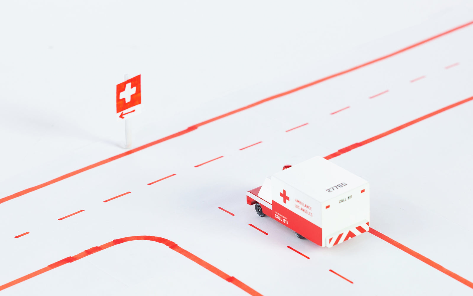 Candylab - Candyvan Ambulance - Candylab - littleyoyo.ca