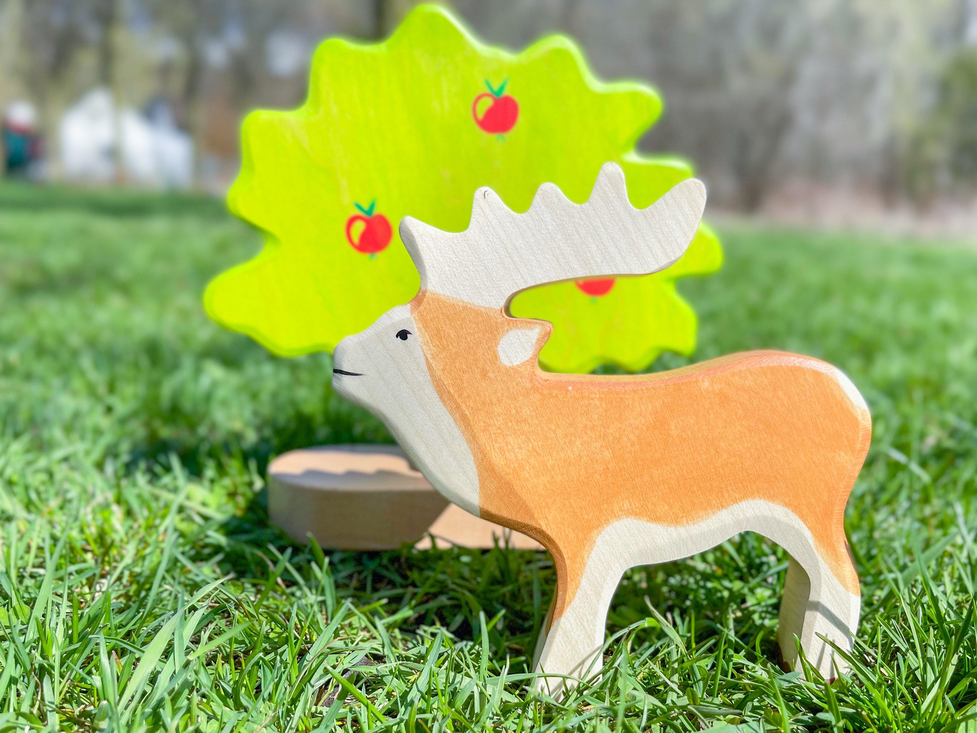Holztiger - Stag Wooden Figure - Holztiger - littleyoyo.ca