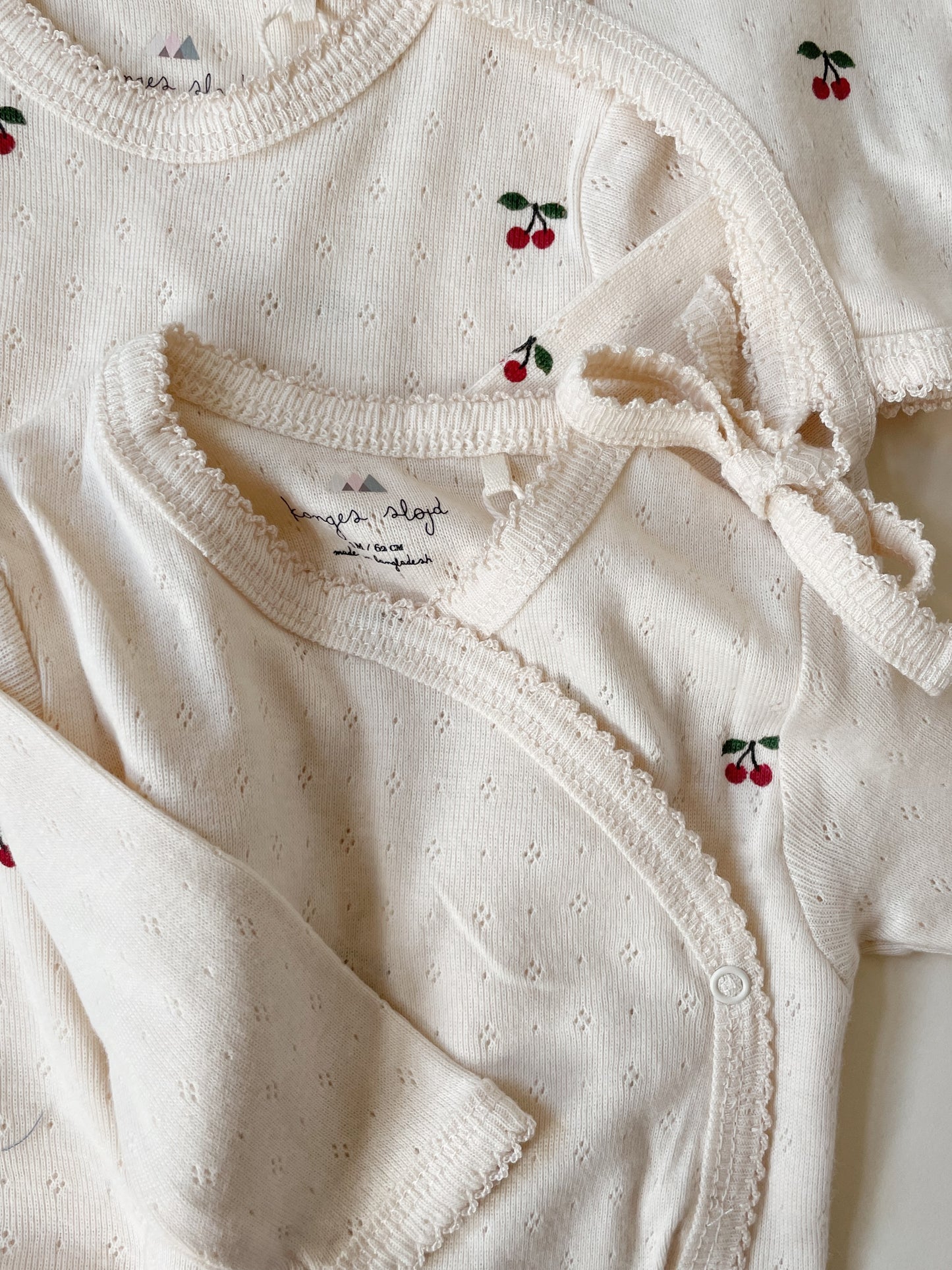 Konges Slojd - Minnie Newborn Bodysuit - Cherry