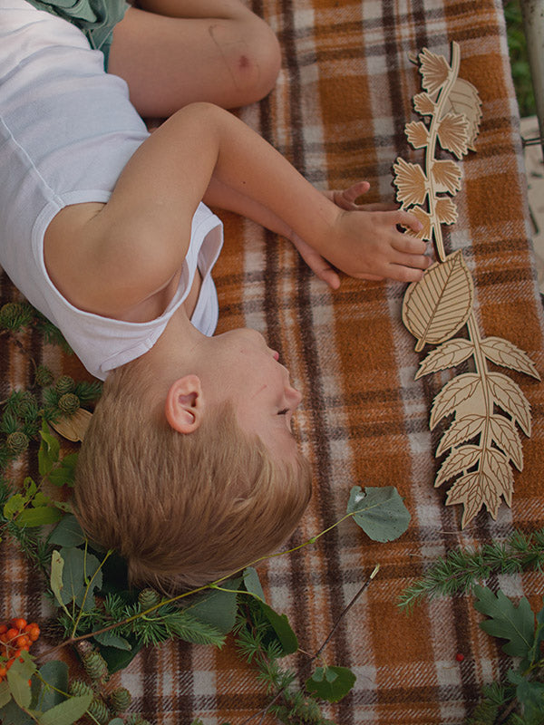 Stuka Puka - What Has Fallen From The Tree? Version. 2 - Wooden Puzzle - Stuka Puka - littleyoyo.ca