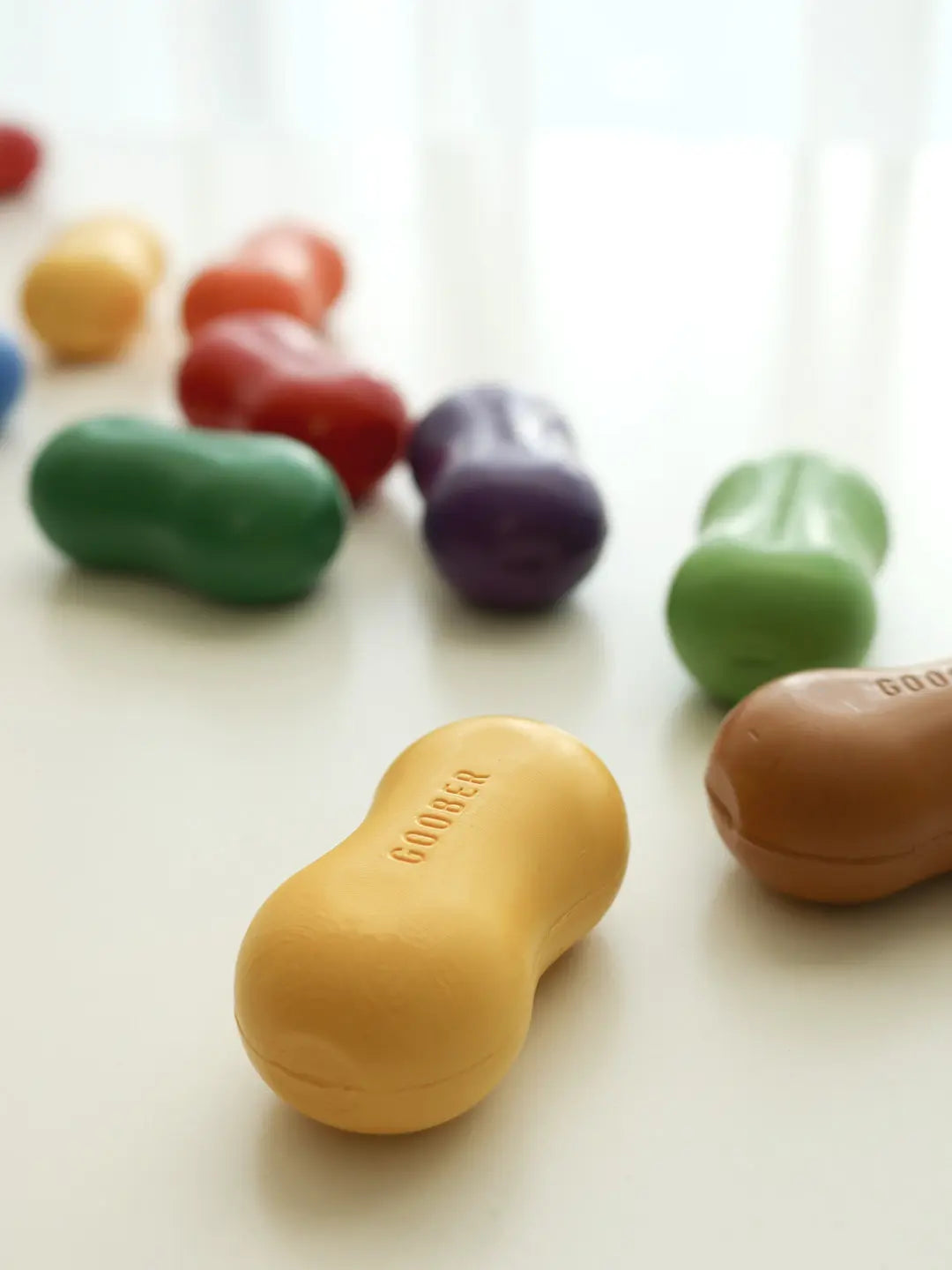Goober - Peanut Crayons - Goober - littleyoyo.ca