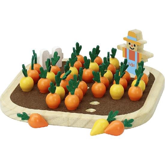 Vilac - Vegetable Gardener's Solitaire Game - Vilac - littleyoyo.ca