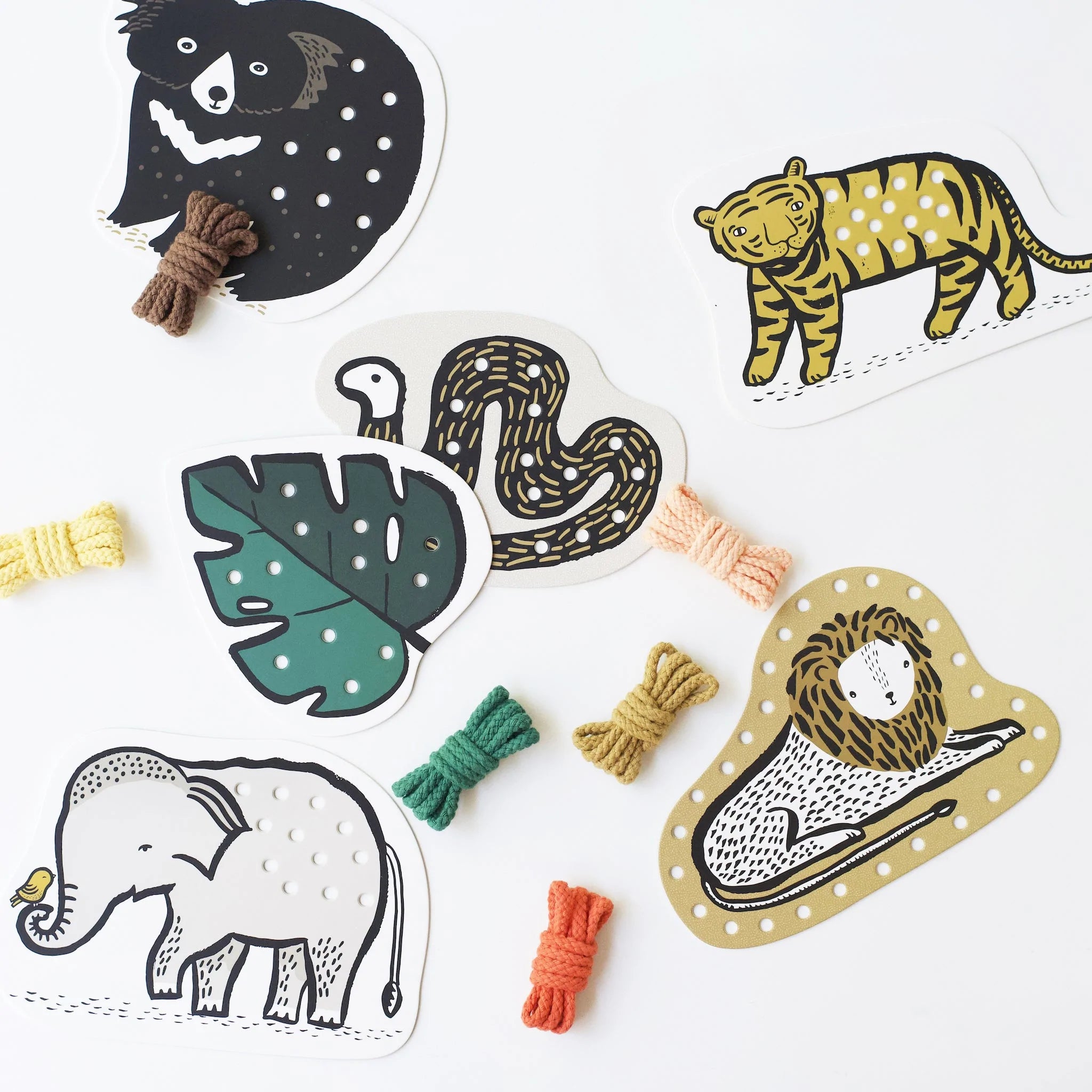 Wee Gallery - Lacing Cards - Jungle Animals - Wee Gallery - littleyoyo.ca