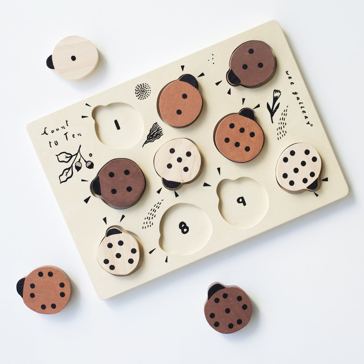 Wee Gallery - Wooden Tray Puzzle - Count to 10 Ladybugs - Wee Gallery - littleyoyo.ca