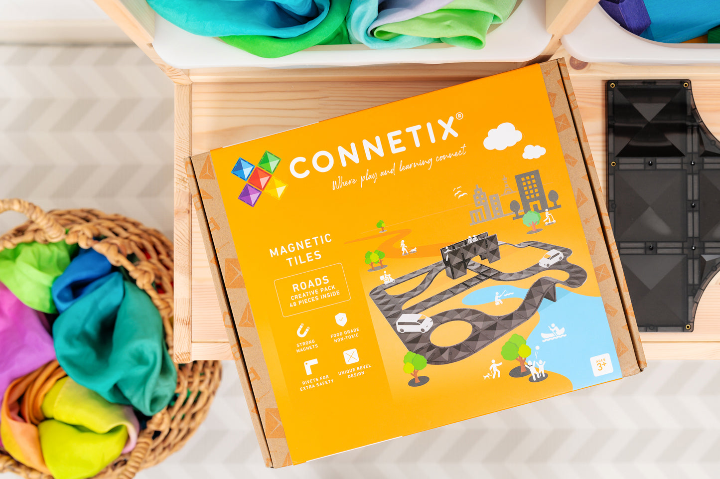 Connetix - 48 Piece Creative Roads Pack Magnetic Tiles