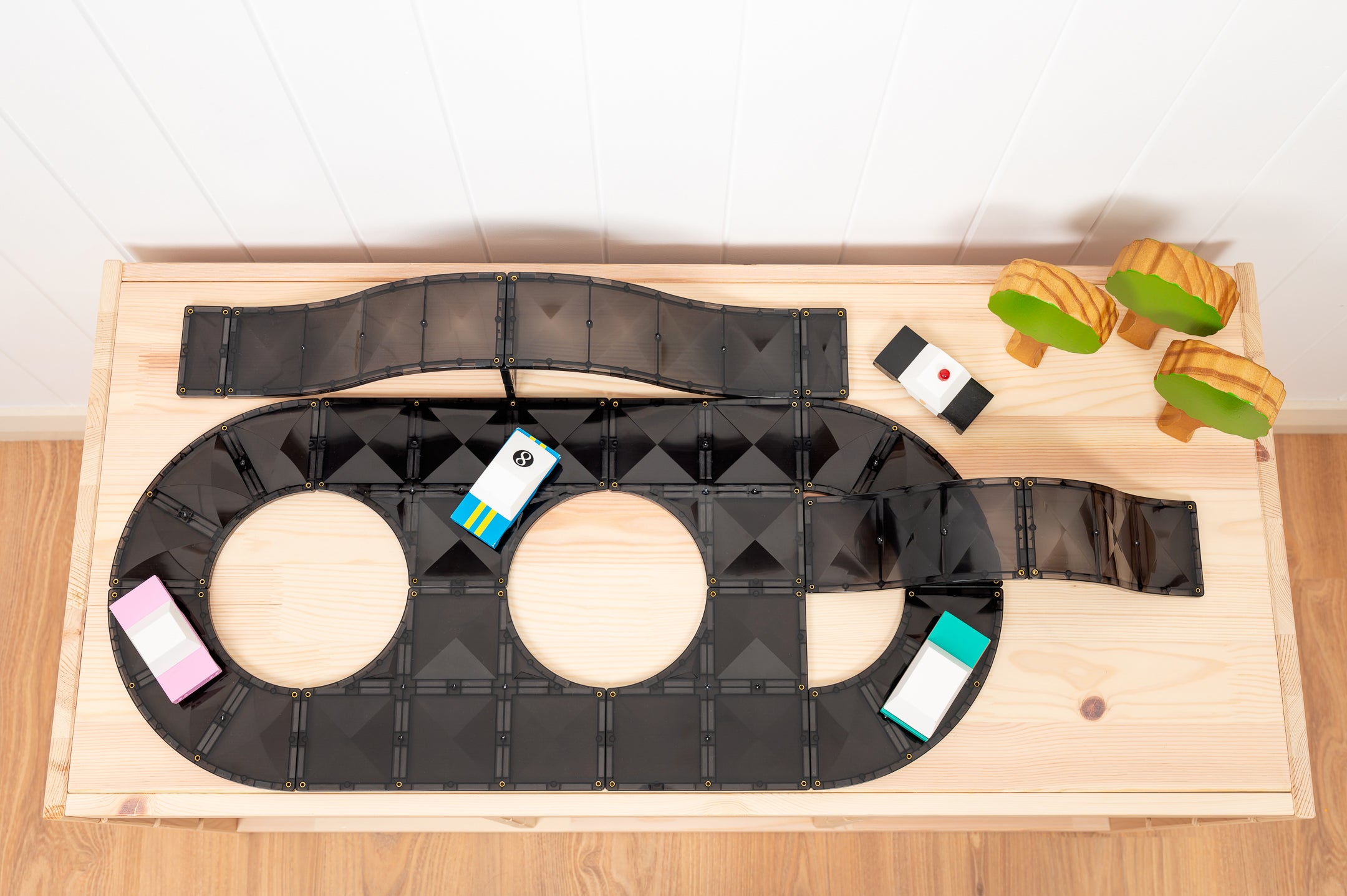 Connetix - Ramps and Intersections Pack - 16 Piece Creative Roads Magnetic Tiles - Connetix - littleyoyo.ca