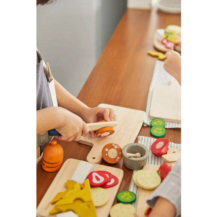 PlanToys - Cheese & Charcuterie Board - PlanToys - littleyoyo.ca