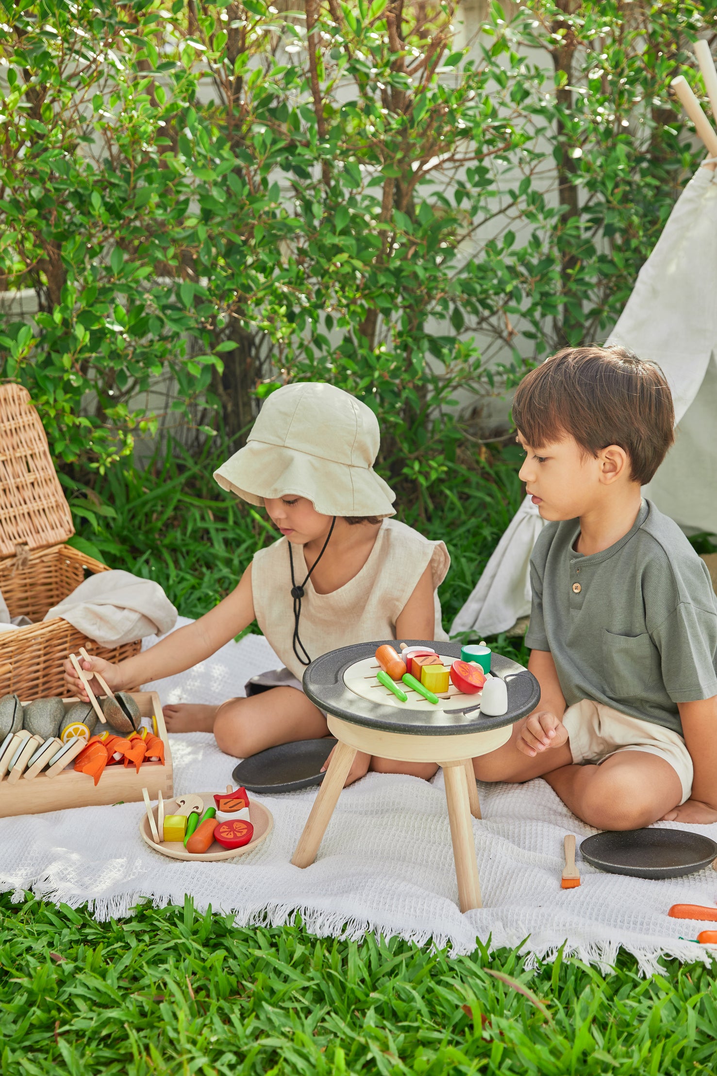 PlanToys - BBQ Playset - PlanToys - littleyoyo.ca