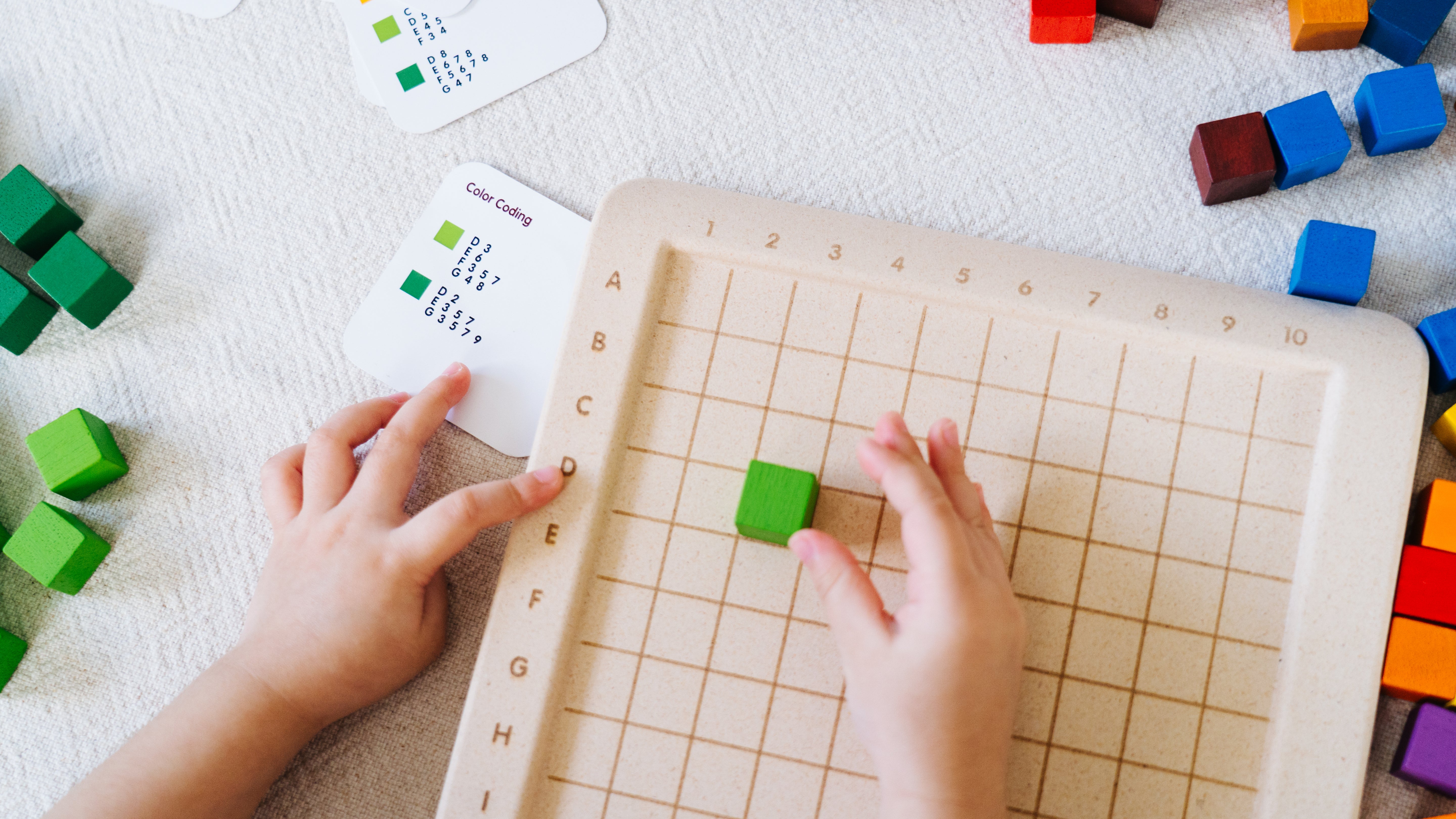 PlanToys - 100 Counting Cubes - Unit Plus - PlanToys - littleyoyo.ca
