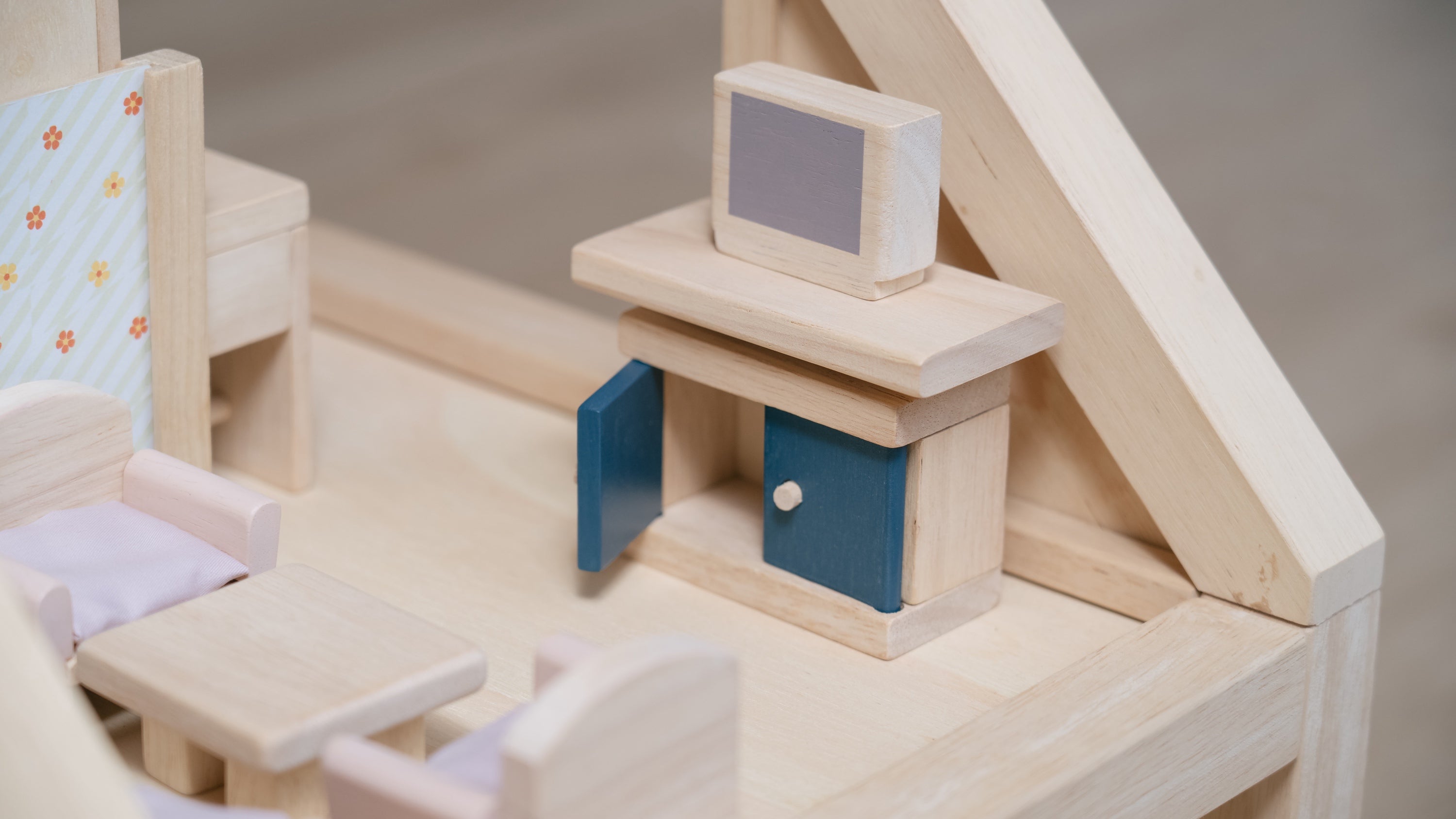 PlanToys - Living Room - Orchard - PlanToys - littleyoyo.ca