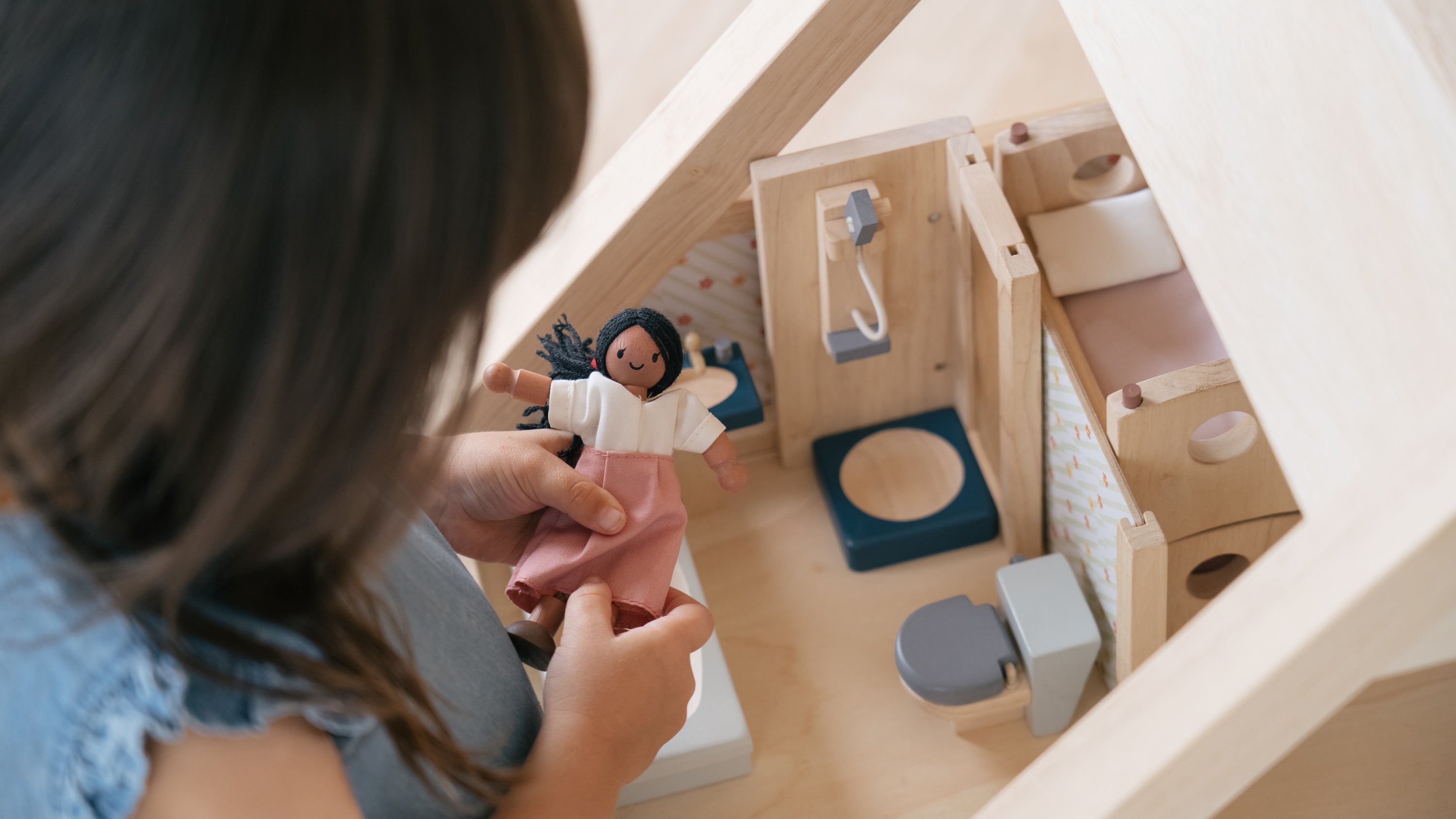 PlanToys - Bathroom - Orchard - PlanToys - littleyoyo.ca