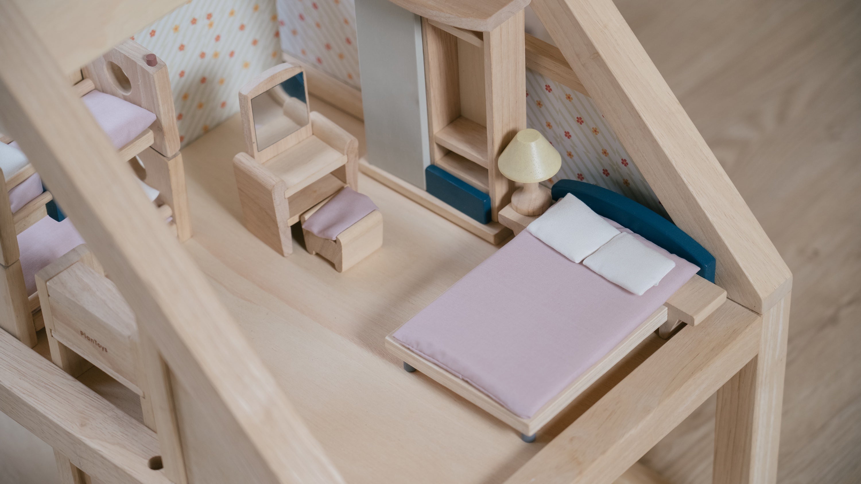 PlanToys - Bedroom - Orchard - PlanToys - littleyoyo.ca