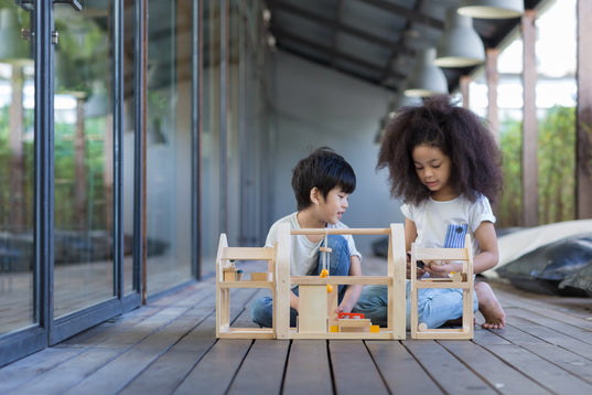 PlanToys - Slide N Go Dollhouse