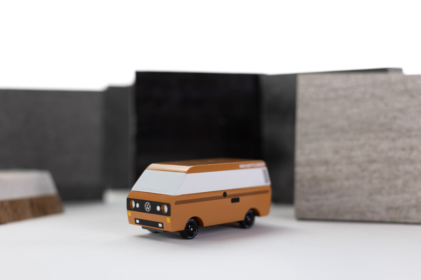 Candylab - Candyvan VW Brown Adventurer