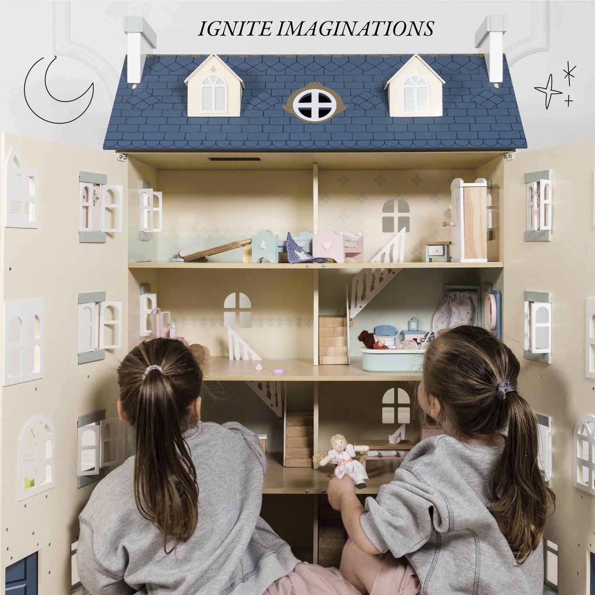 Le Toy Van - Palace Wooden Dollhouse - Le Toy Van - littleyoyo.ca