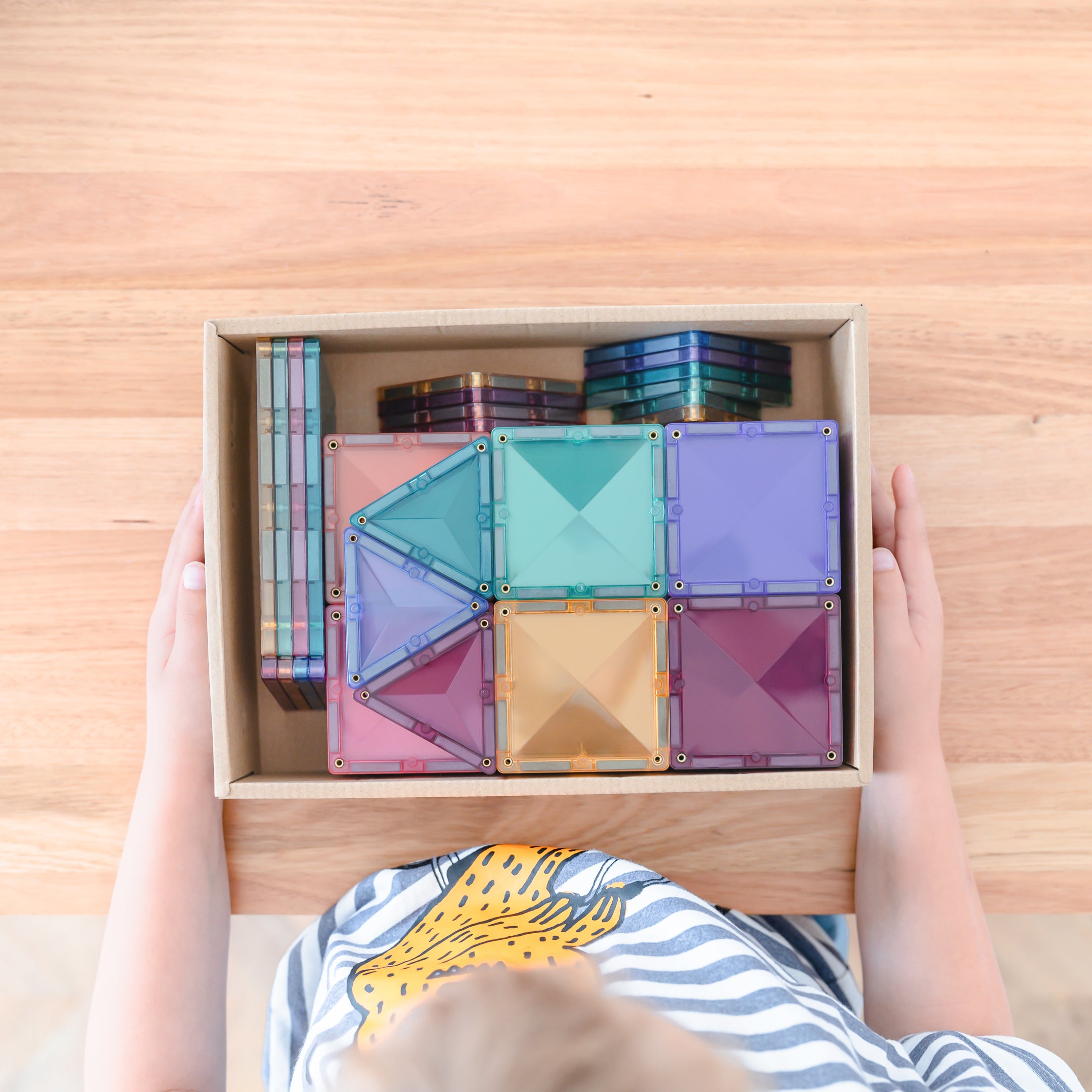 Connetix - 64 Piece Pastel Starter Pack Magnetic Tiles