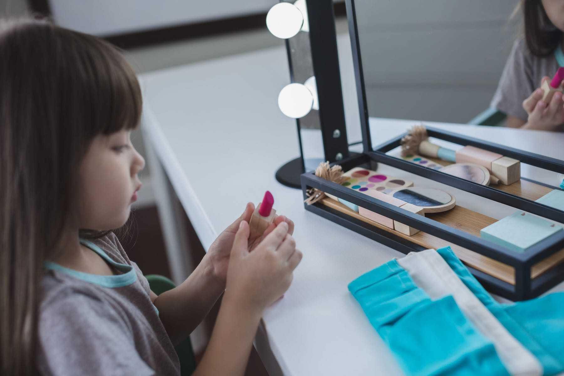 PlanToys - Makeup Set - PlanToys - littleyoyo.ca