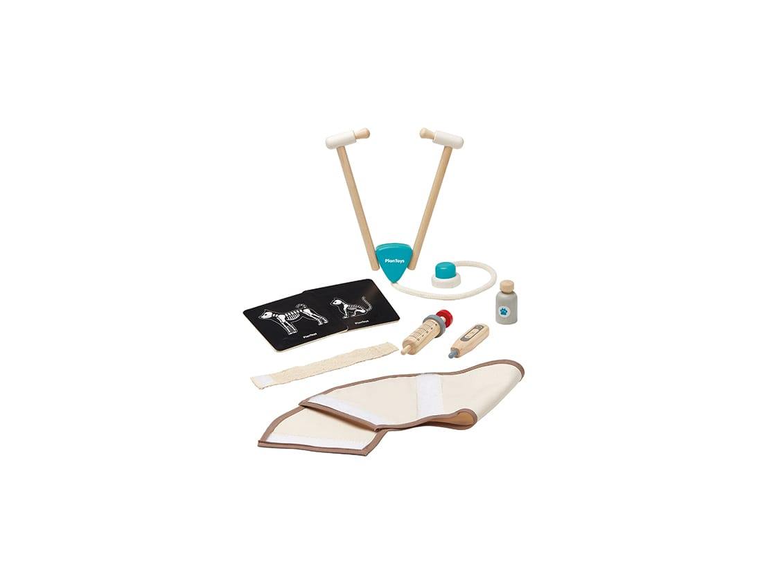 PlanToys - Vet Set - PlanToys - littleyoyo.ca