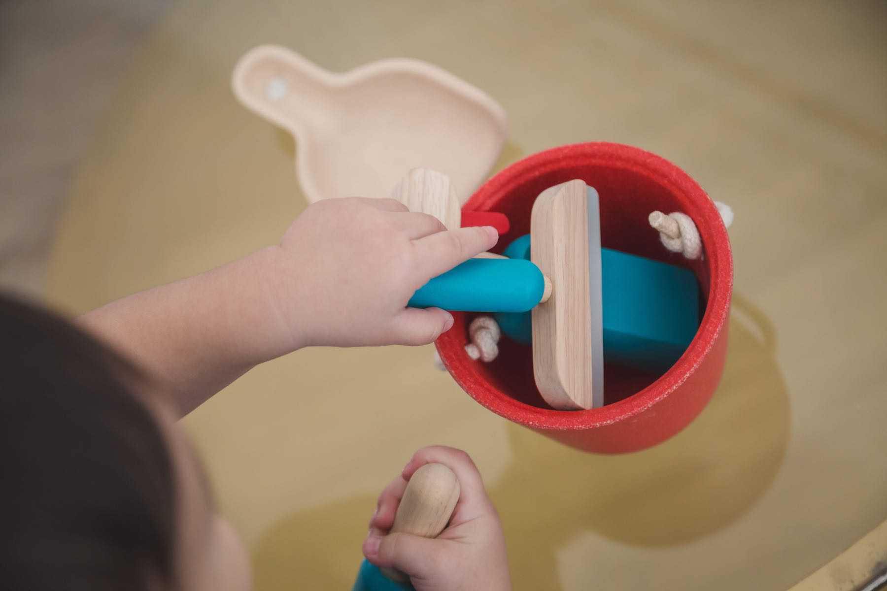 PlanToys - Cleaning Set - PlanToys - littleyoyo.ca