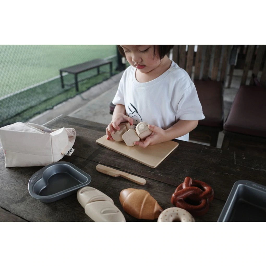 PlanToys - Bread Set - PlanToys - littleyoyo.ca
