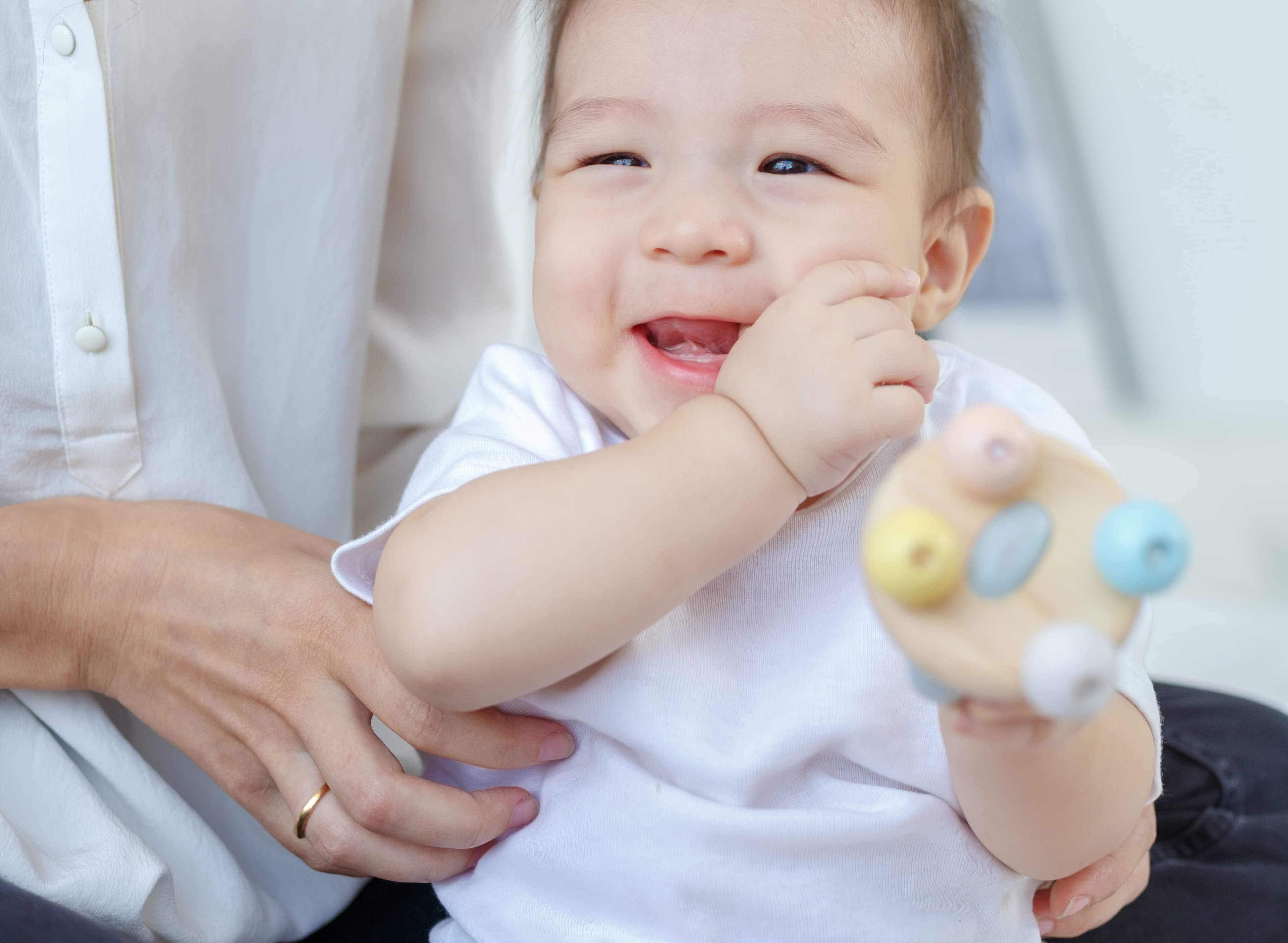 PlanToys - Bell Rattle - PlanToys - littleyoyo.ca
