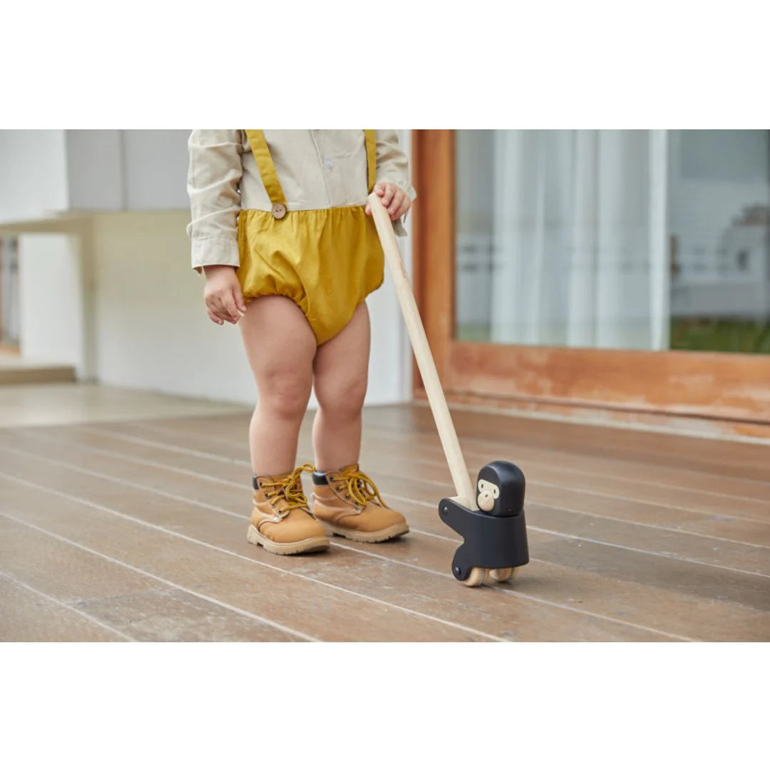 PlanToys - Climbing Gorilla - PlanToys - littleyoyo.ca