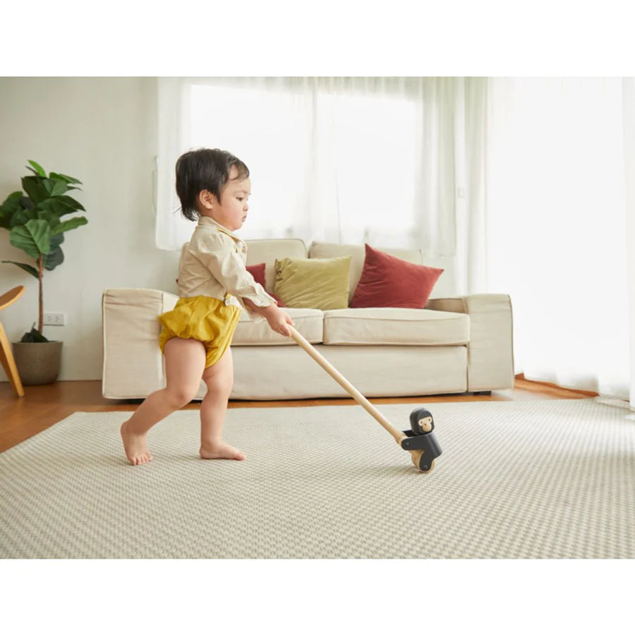 PlanToys - Climbing Gorilla - PlanToys - littleyoyo.ca