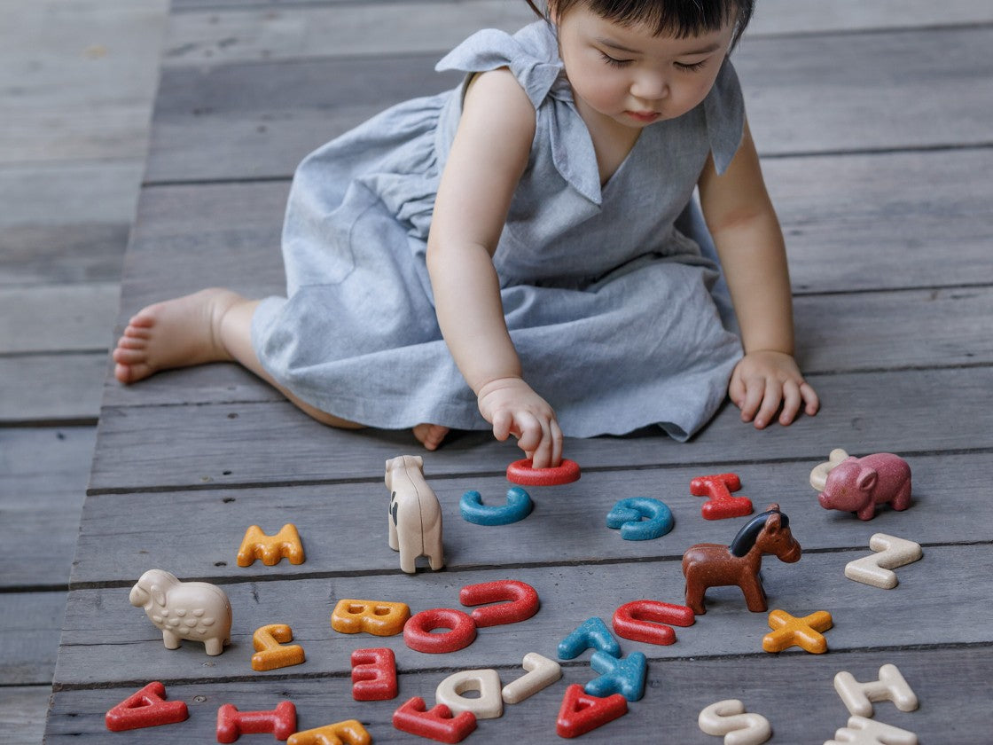 PlanToys - Upper Case Alphabet - PlanToys - littleyoyo.ca